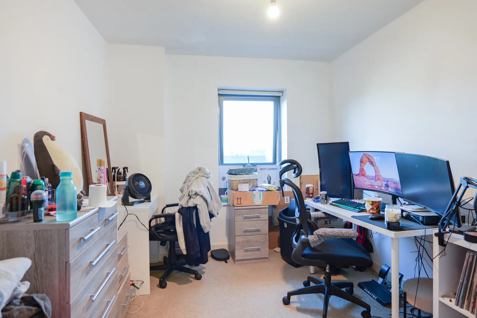 property photo 11 of 19