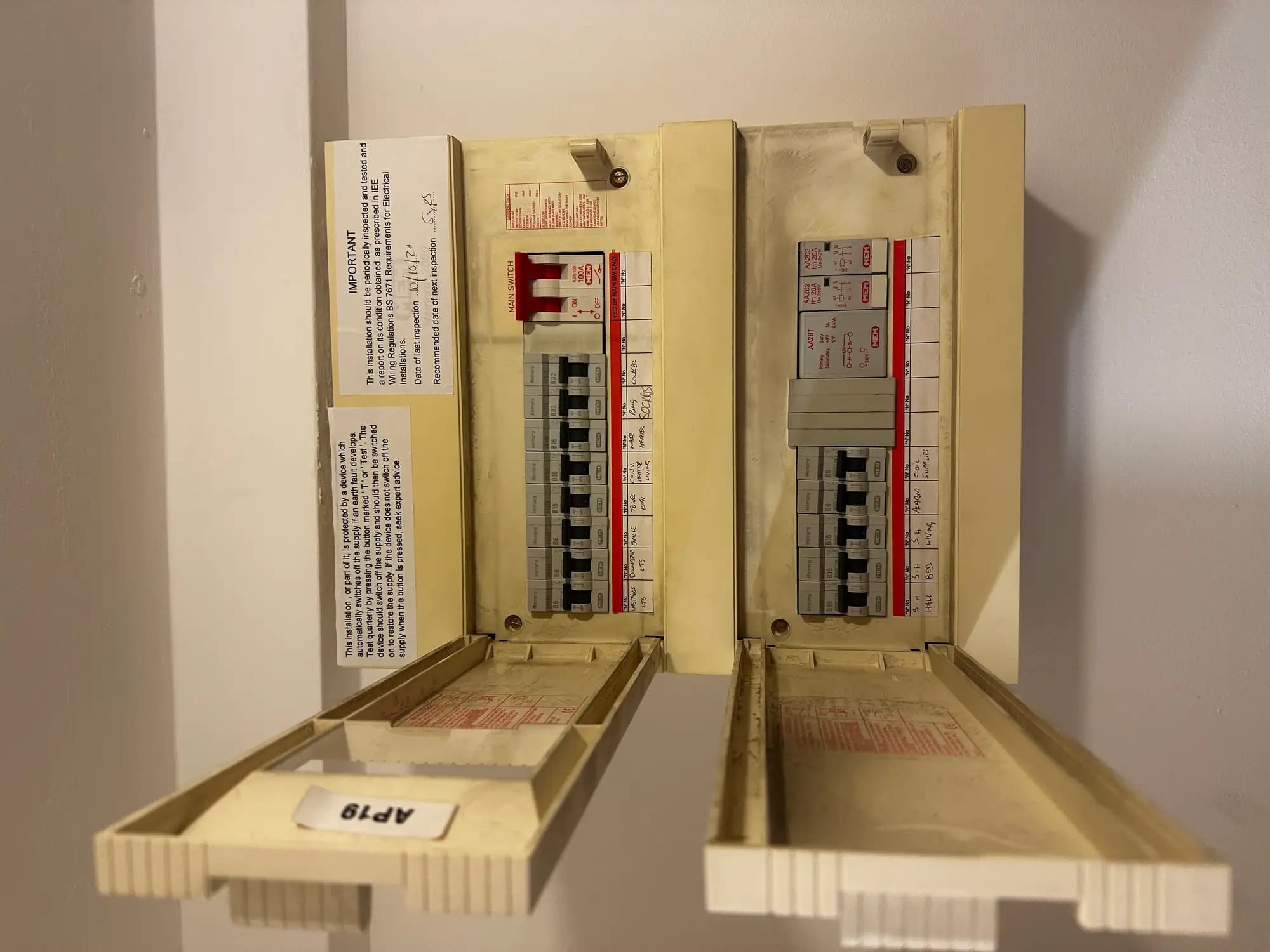 property photo 14 of 16