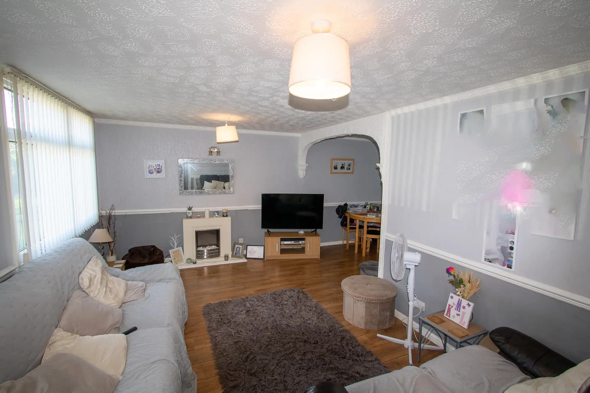property photo 4 of 19