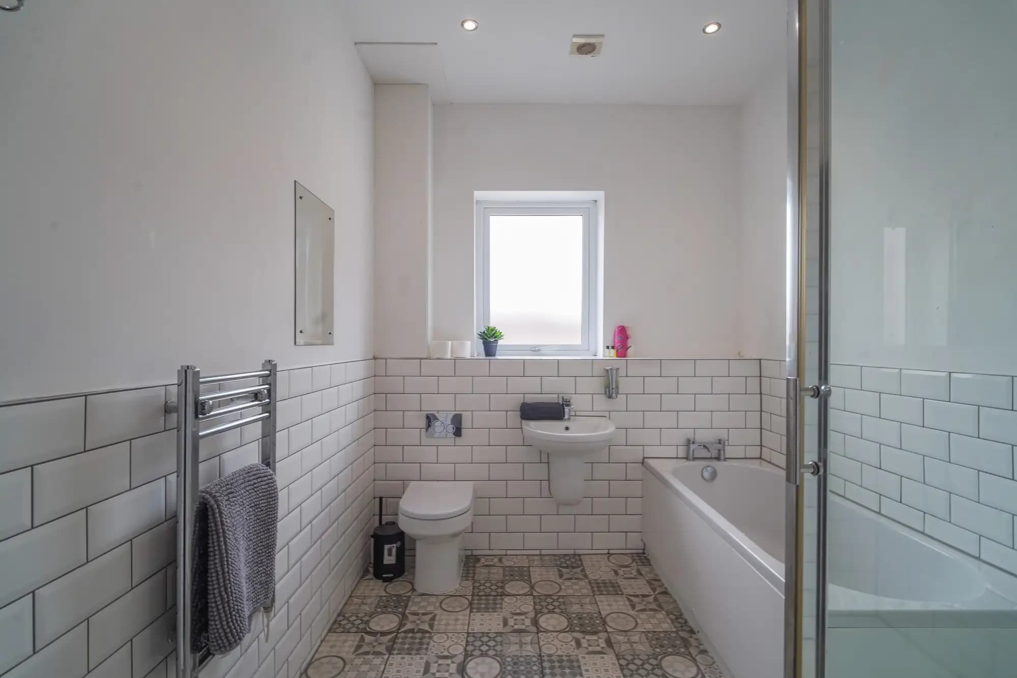 property photo 27 of 82
