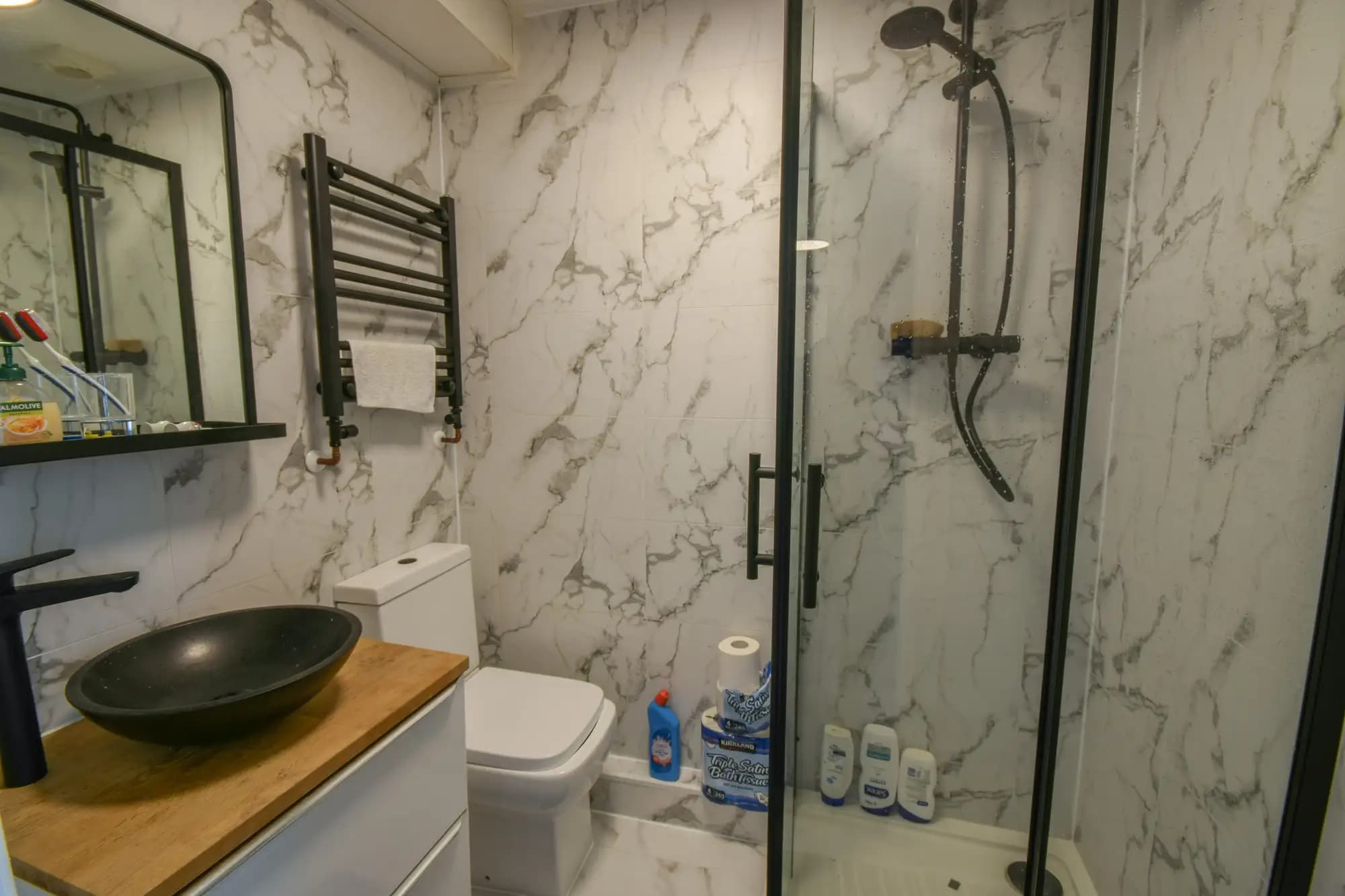 property photo 6 of 15