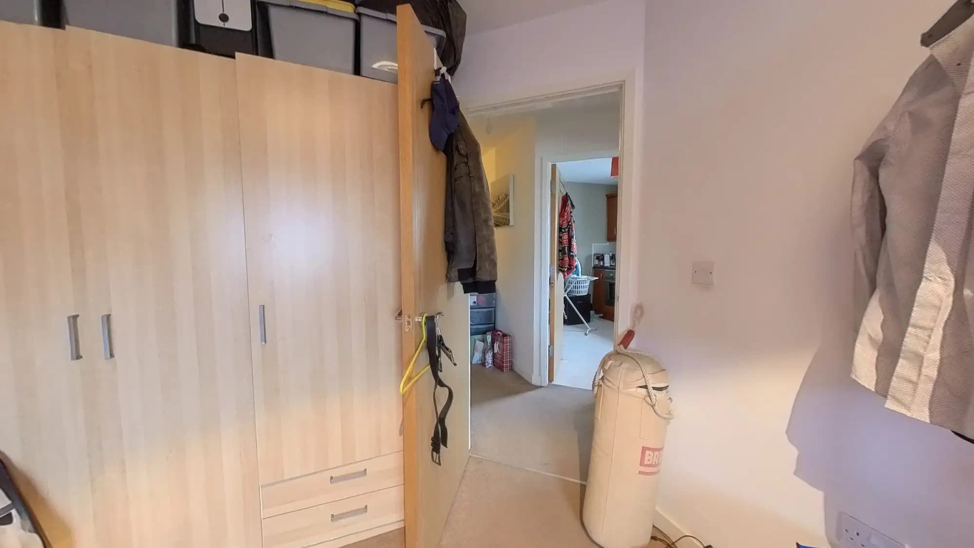 property photo 6 of 15