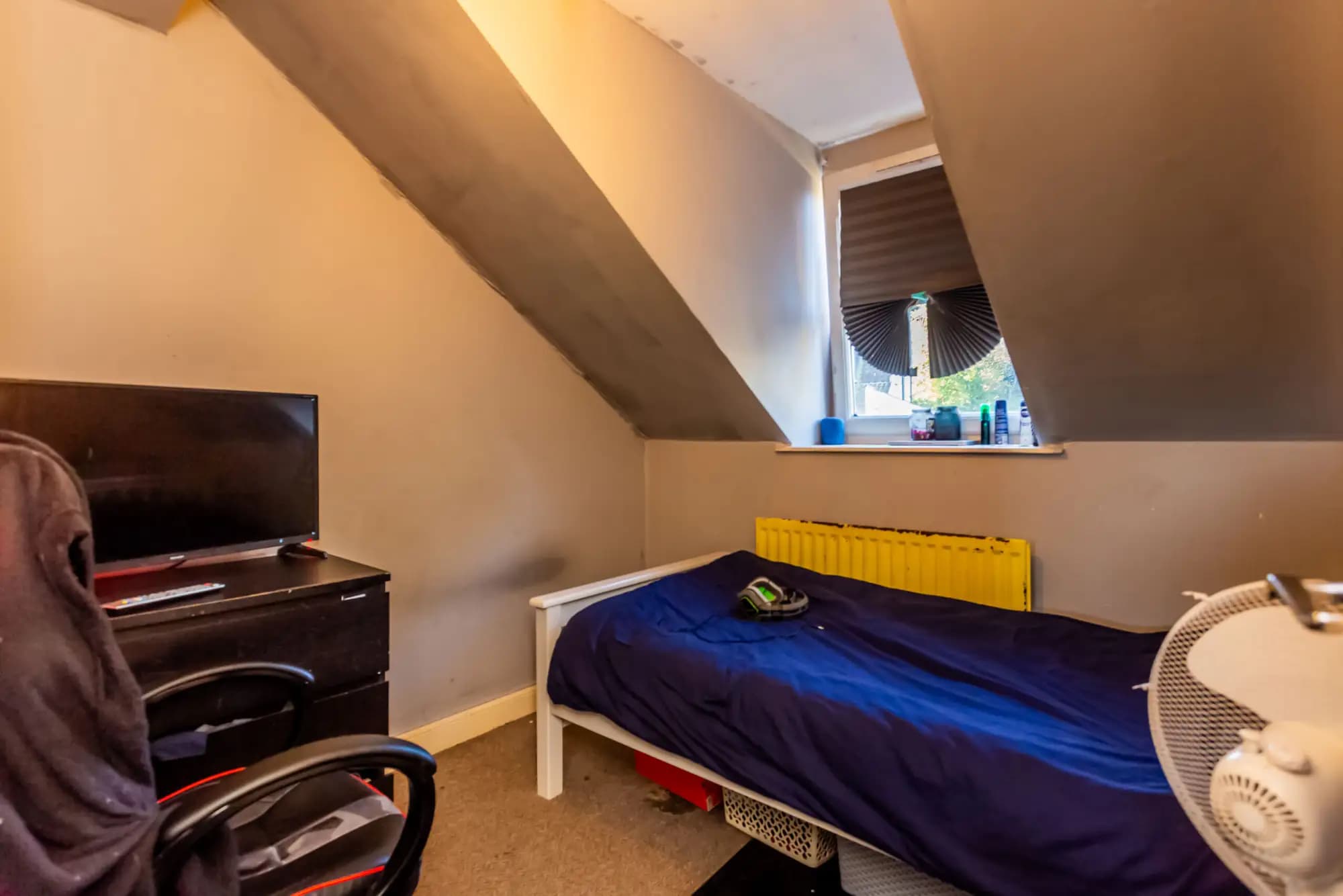 property photo 15 of 18