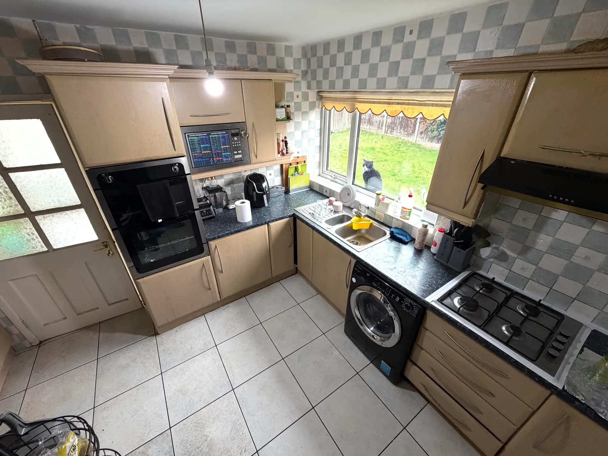 property photo 10 of 35