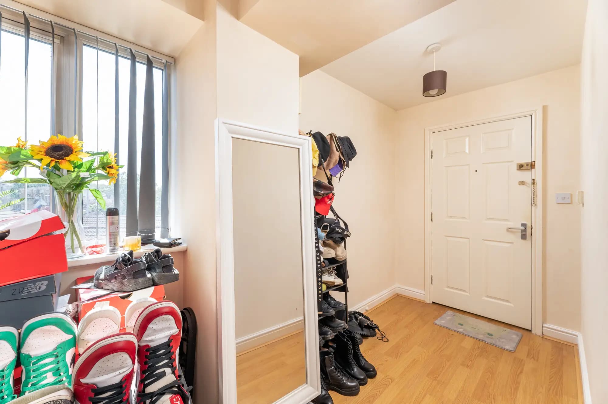 property photo 20 of 28