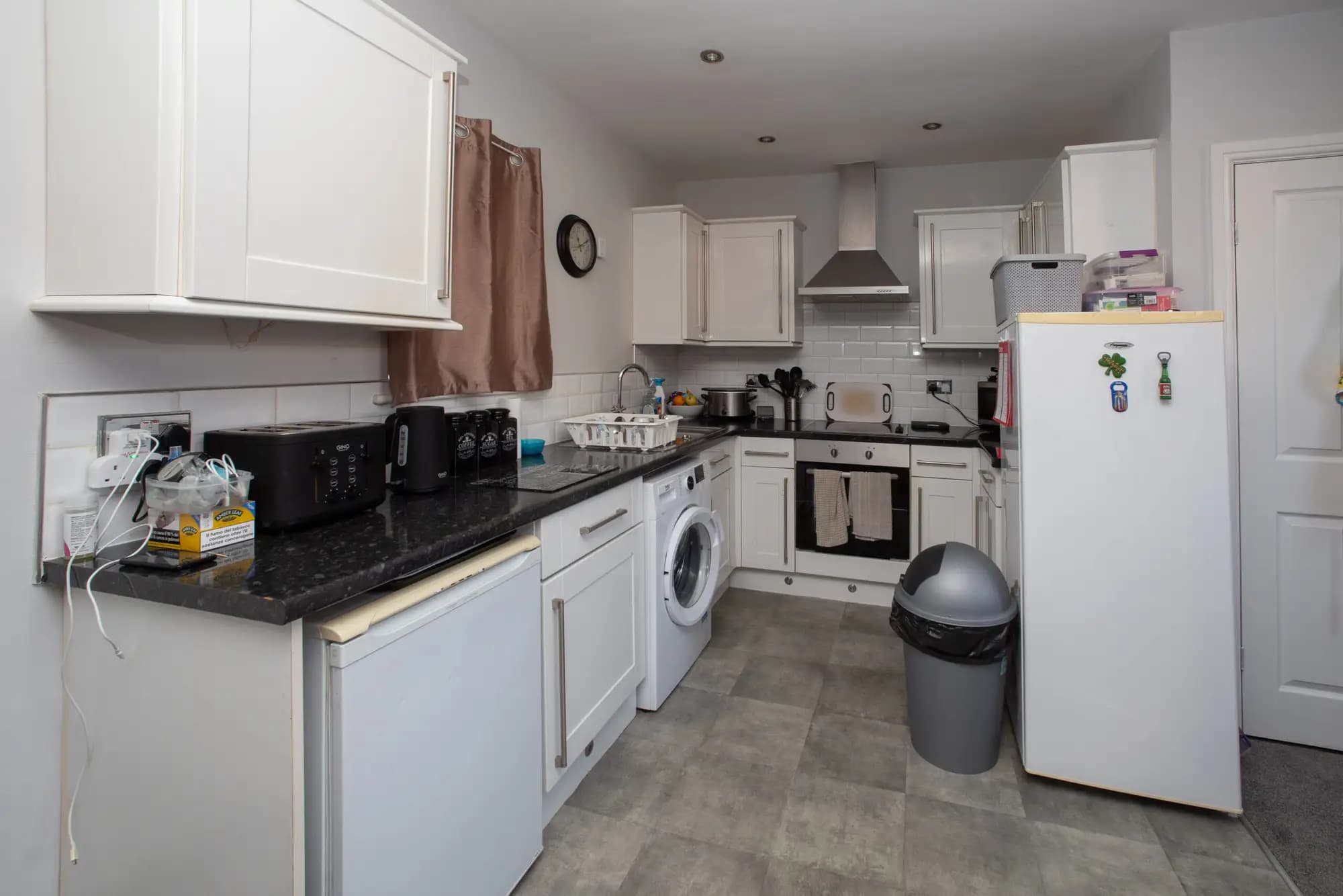 property photo 5 of 14
