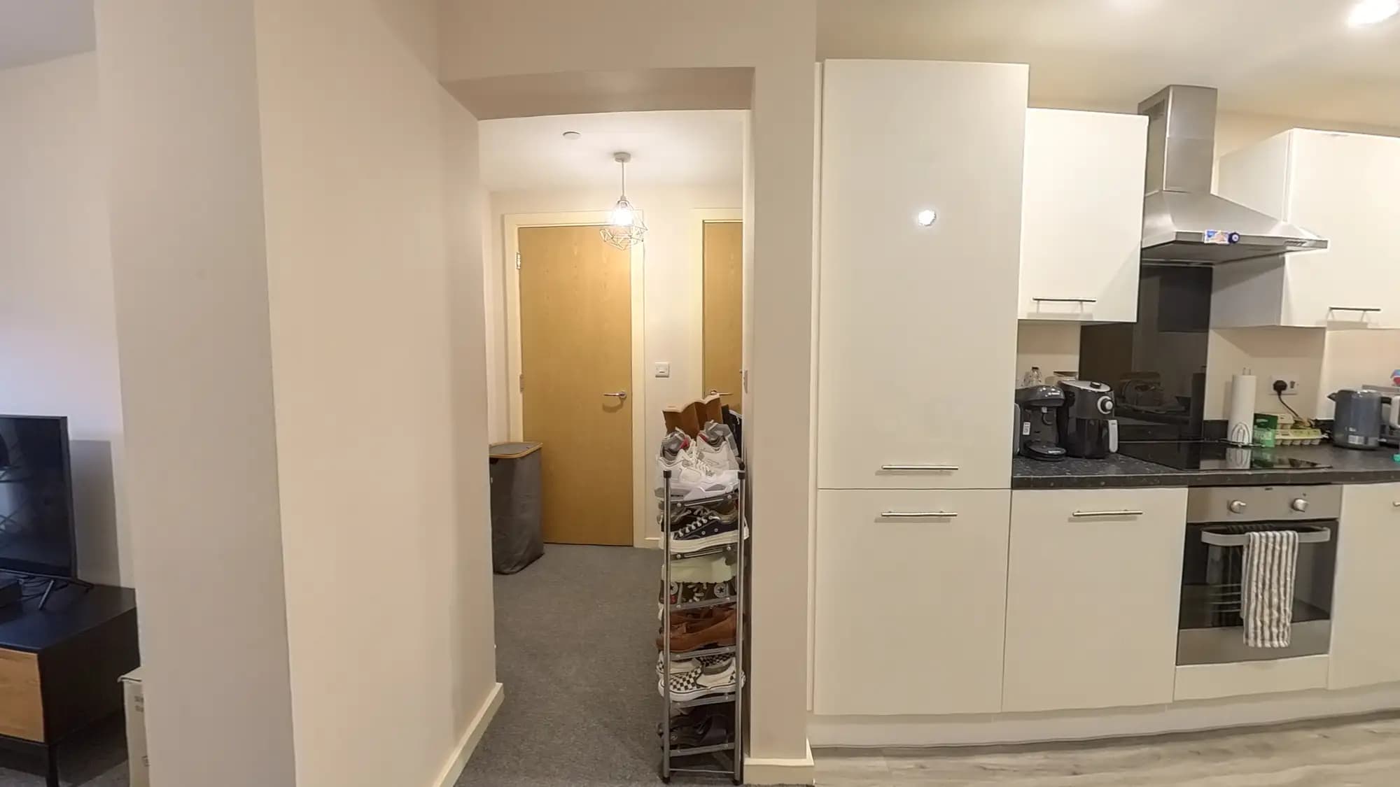 property photo 6 of 16