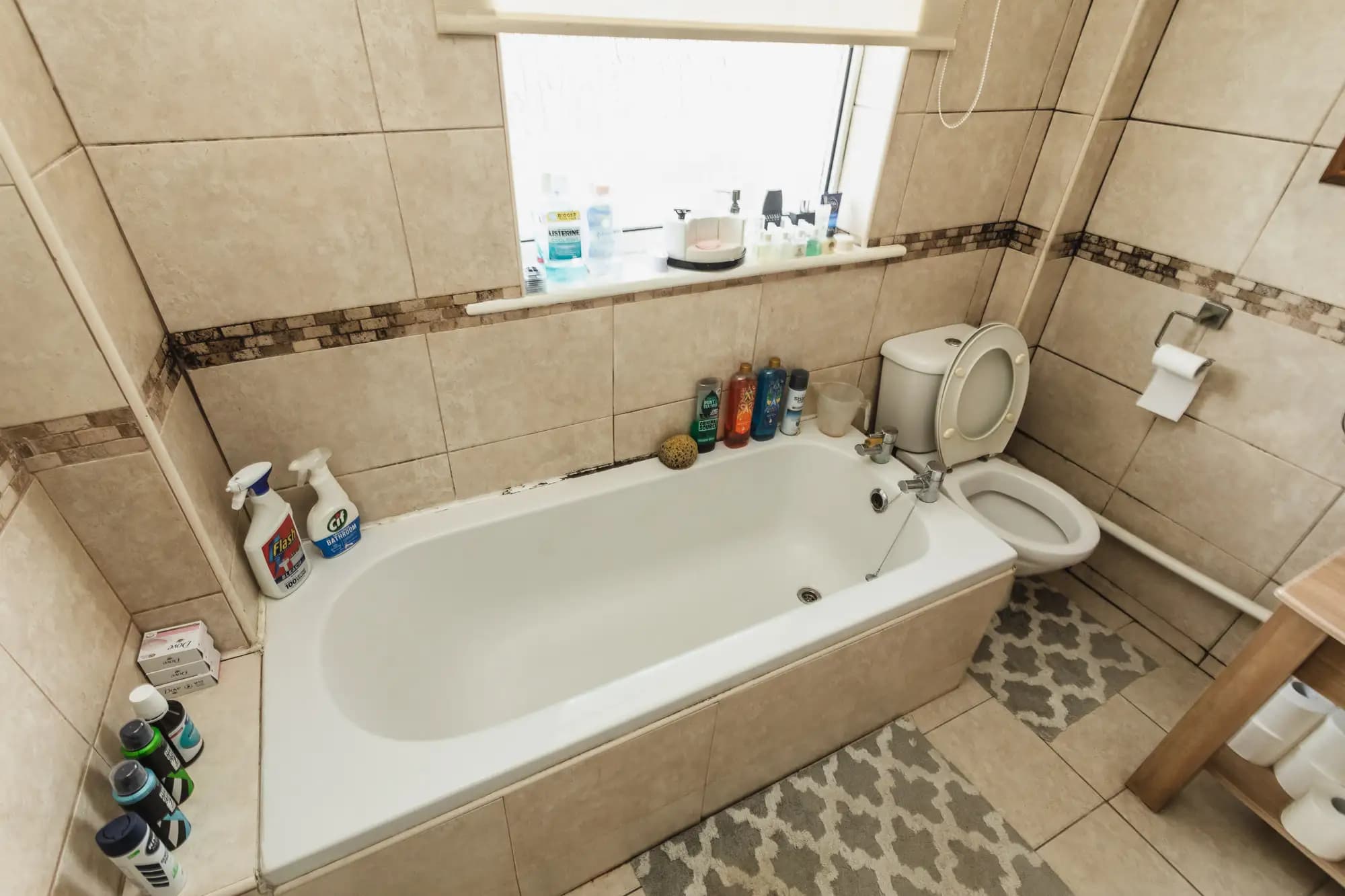 property photo 8 of 21