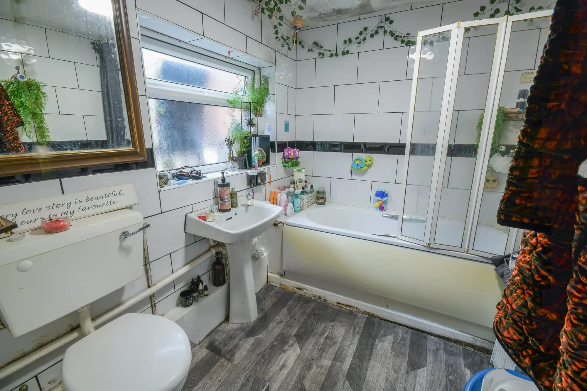 property photo 6 of 15