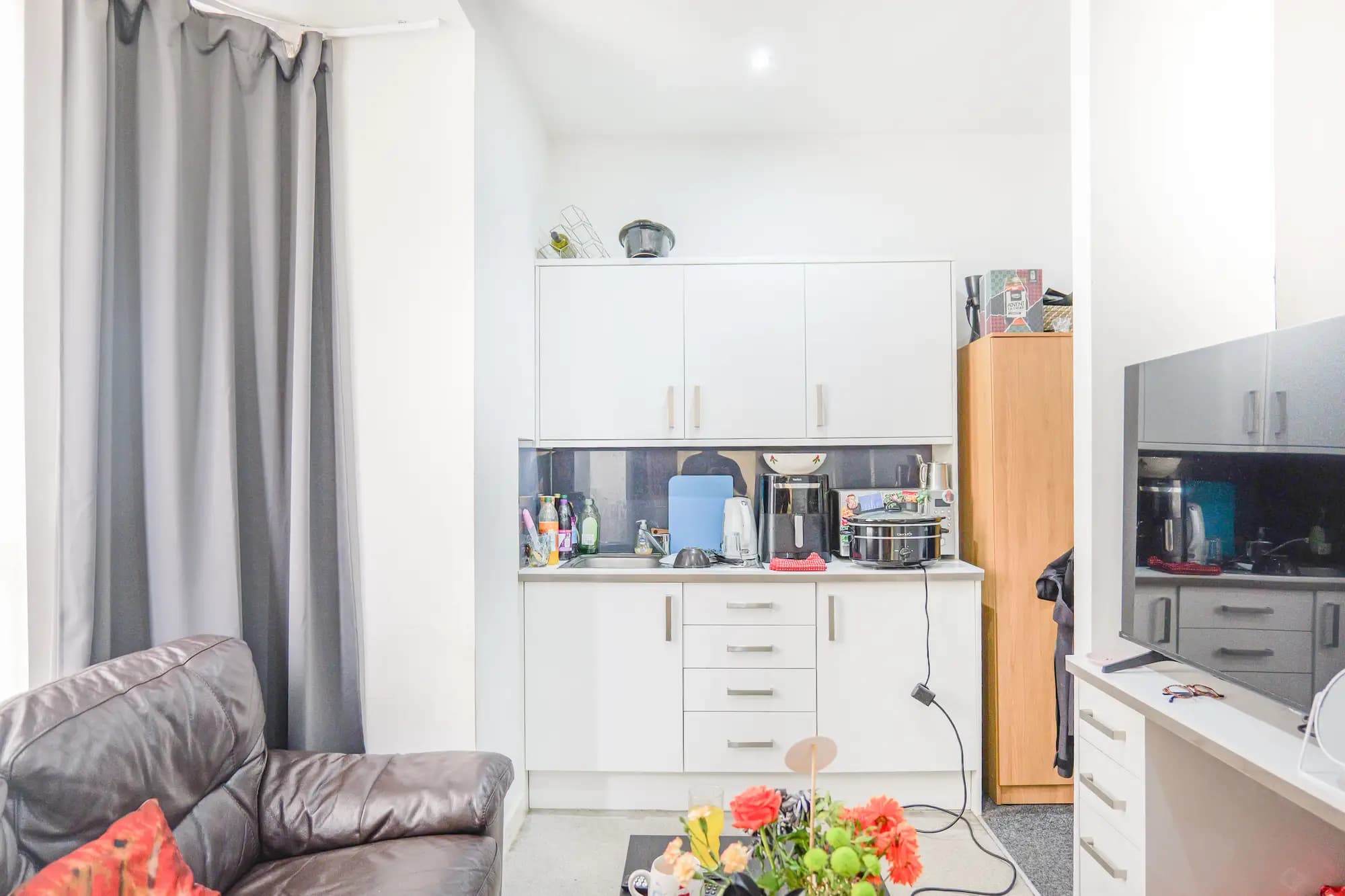 property photo 16 of 50