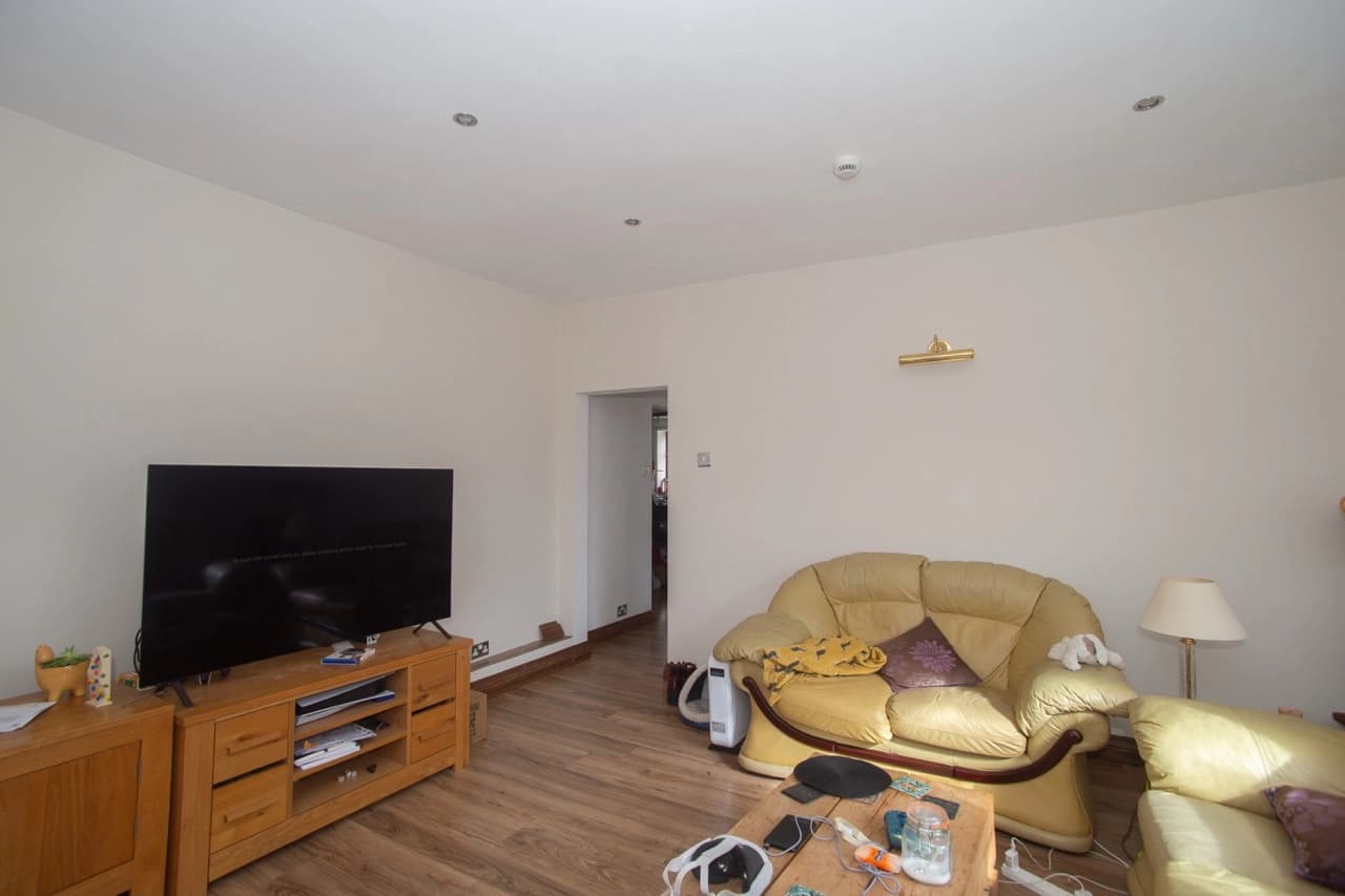 property photo 2 of 33