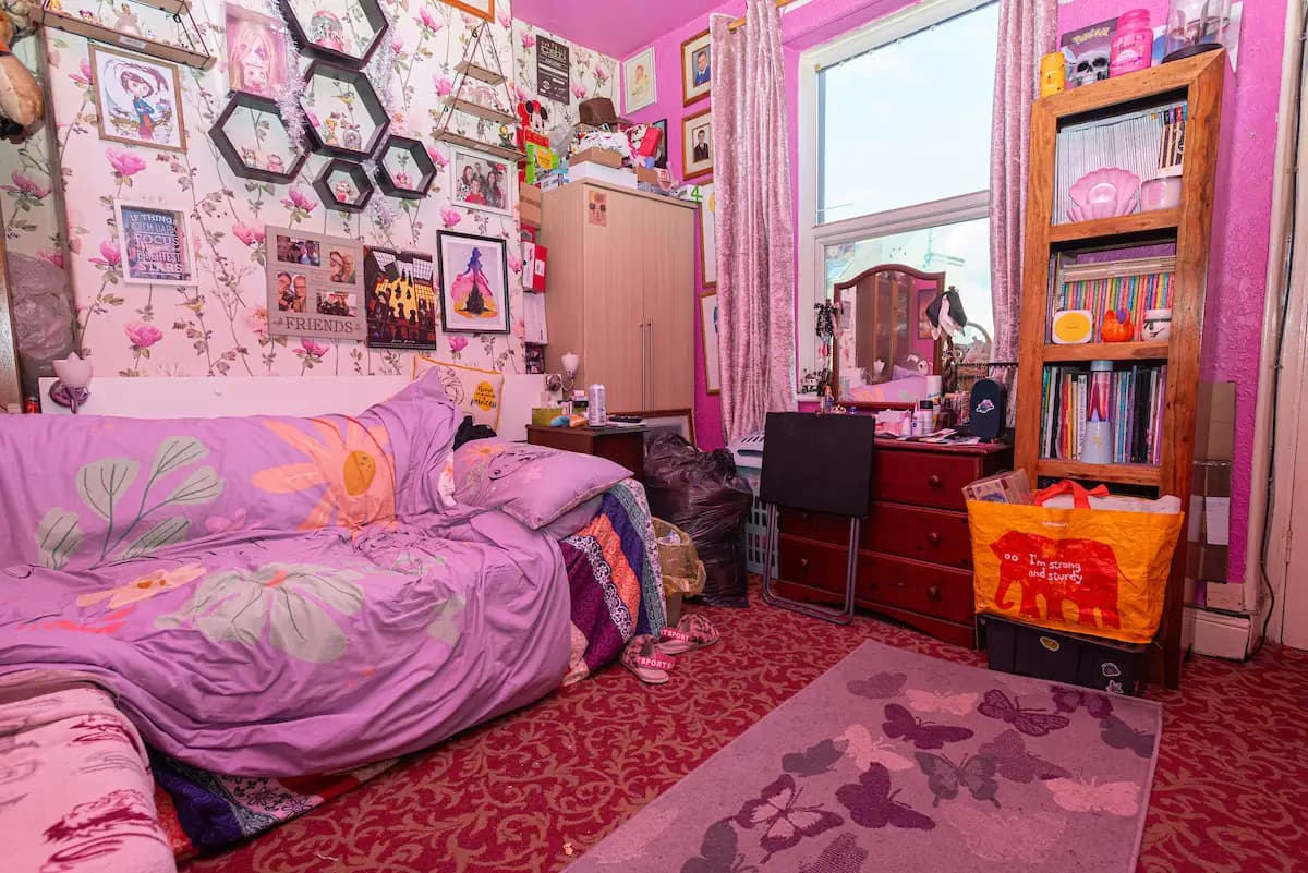 property photo 3 of 19