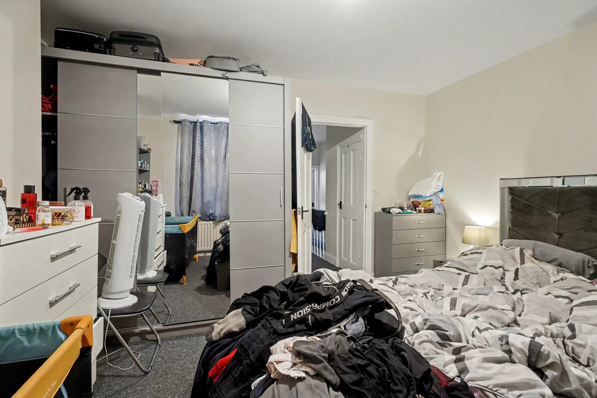 property photo 15 of 25