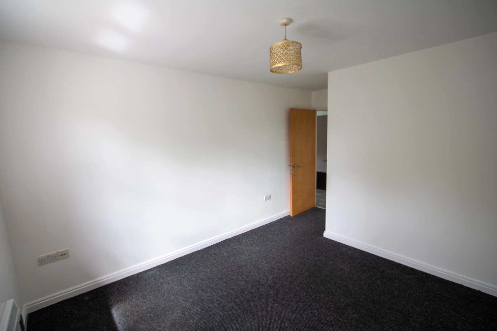 property photo 7 of 15