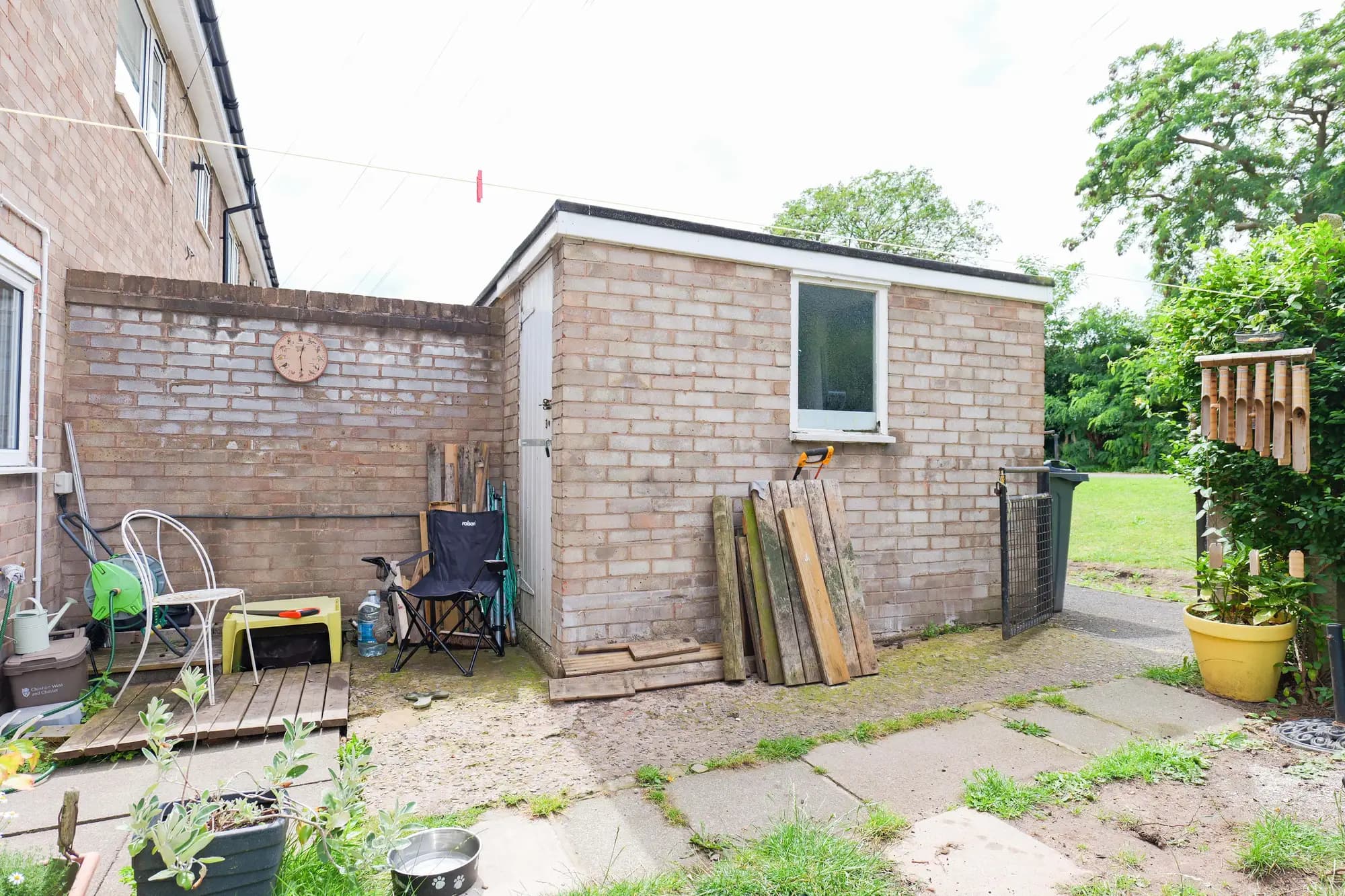 property photo 23 of 25
