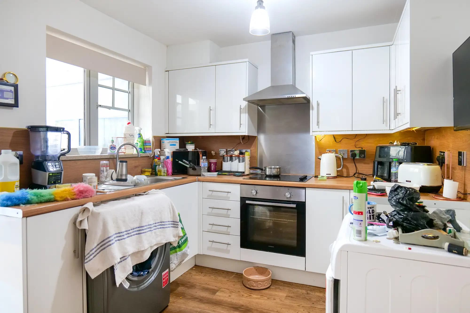 property photo 8 of 18