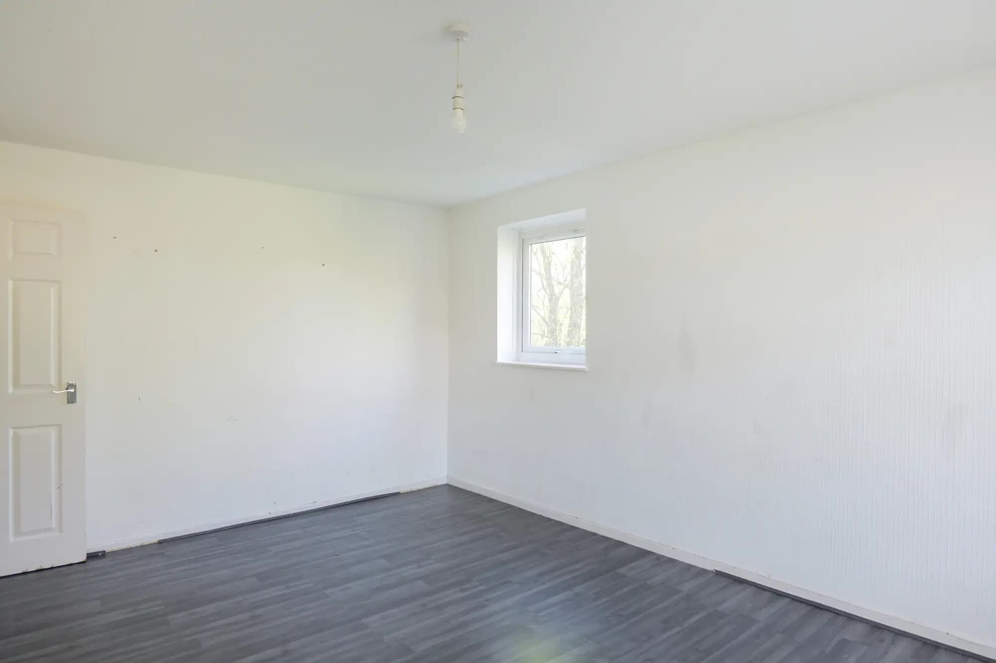 property photo 11 of 16