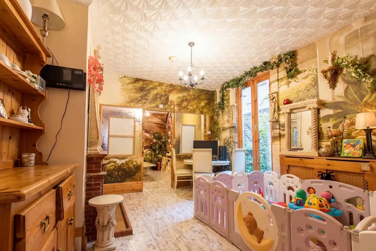 property photo 19 of 35