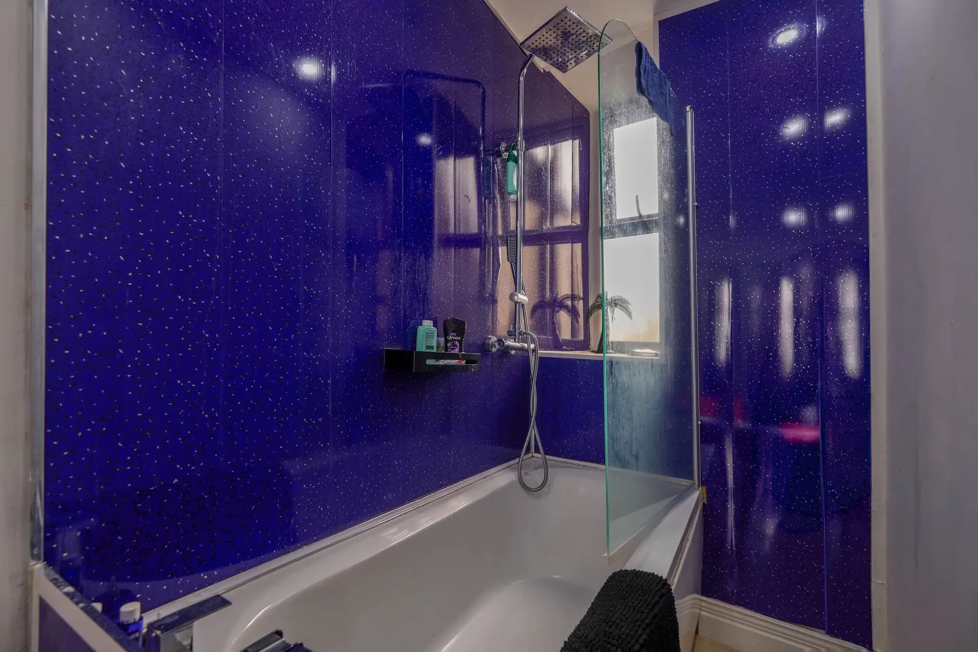 property photo 10 of 31