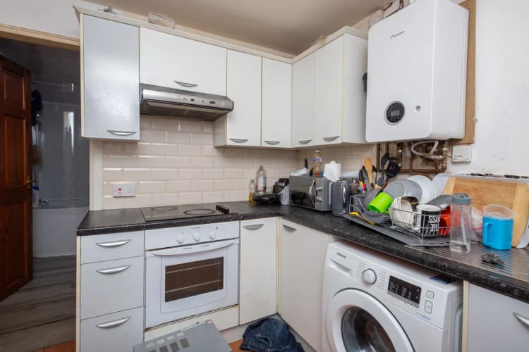 property photo 7 of 21