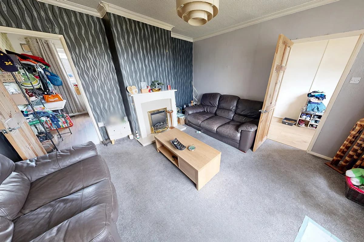property photo 3 of 38
