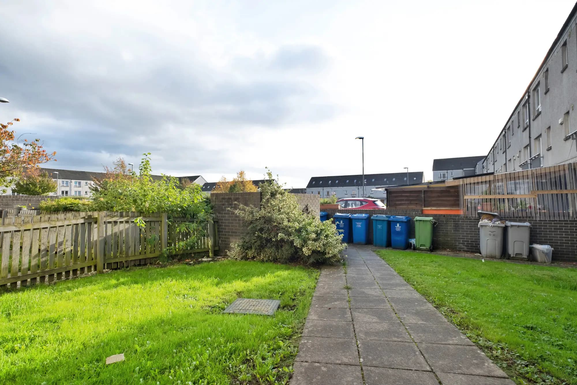 property photo 23 of 28