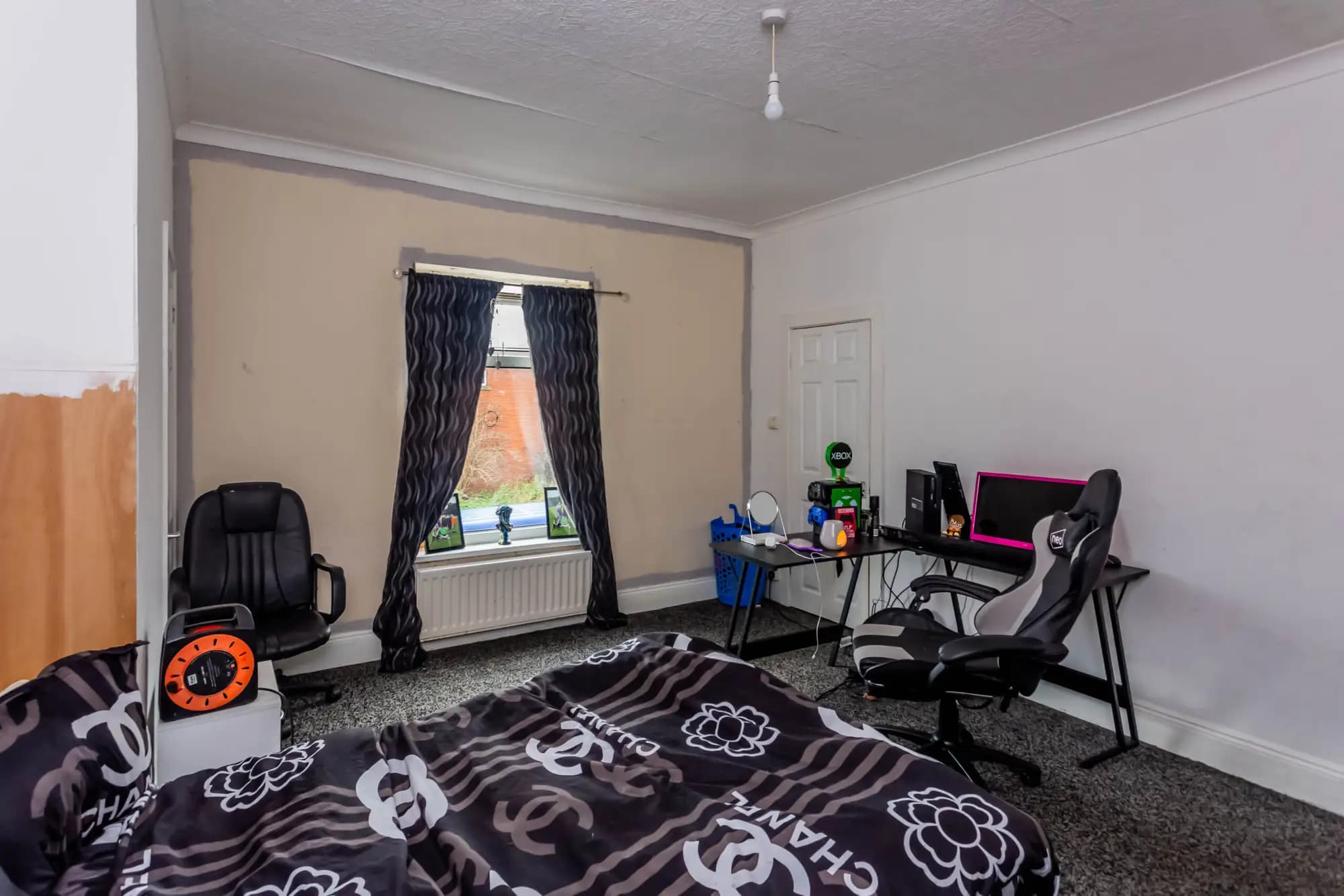 property photo 10 of 17
