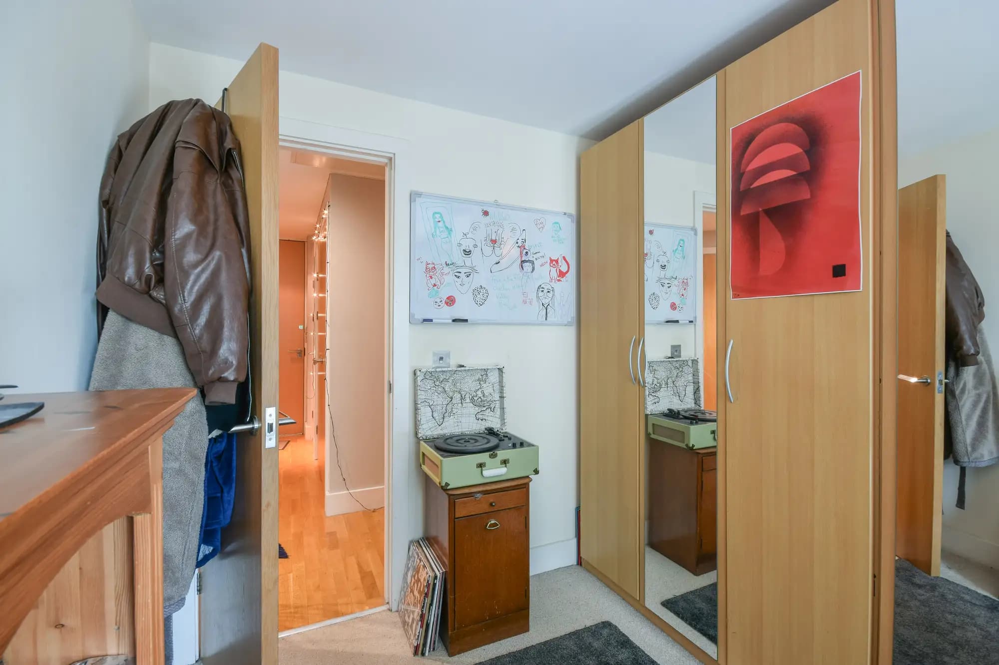 property photo 13 of 16