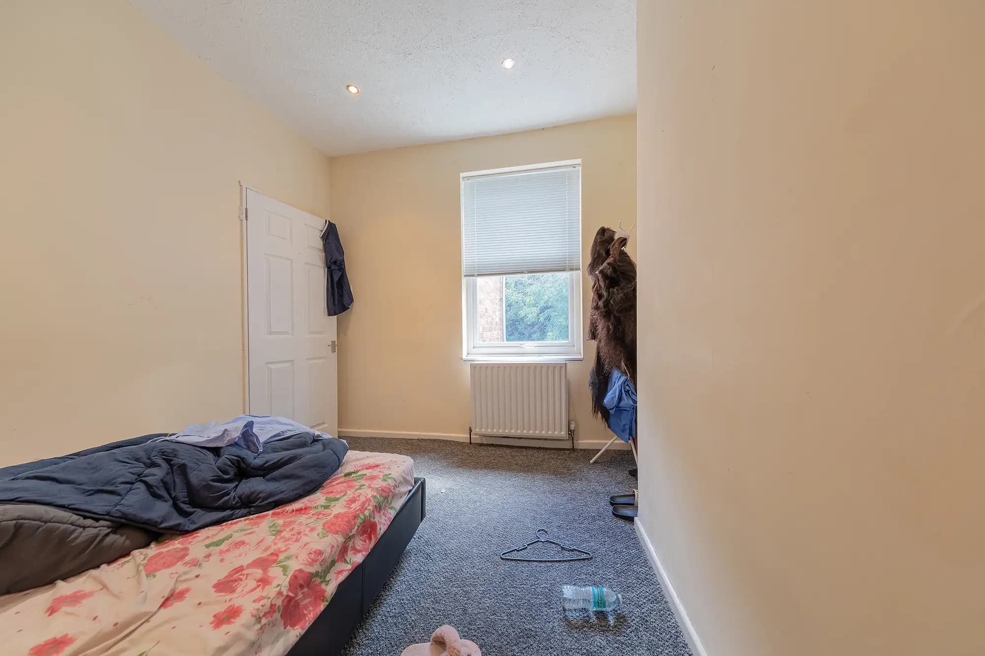 property photo 17 of 27