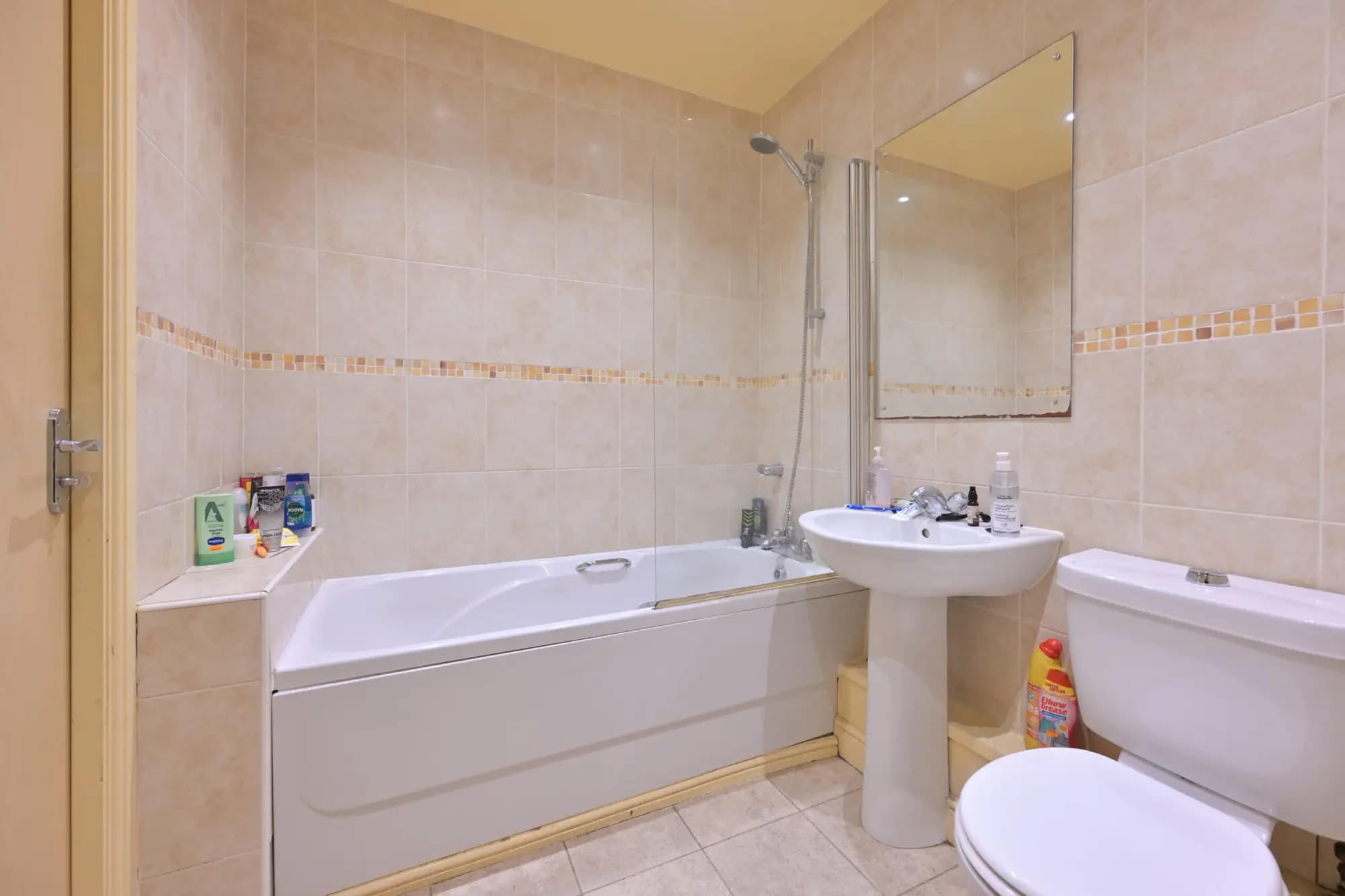 property photo 10 of 18