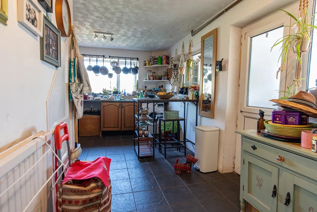 property photo 5 of 24