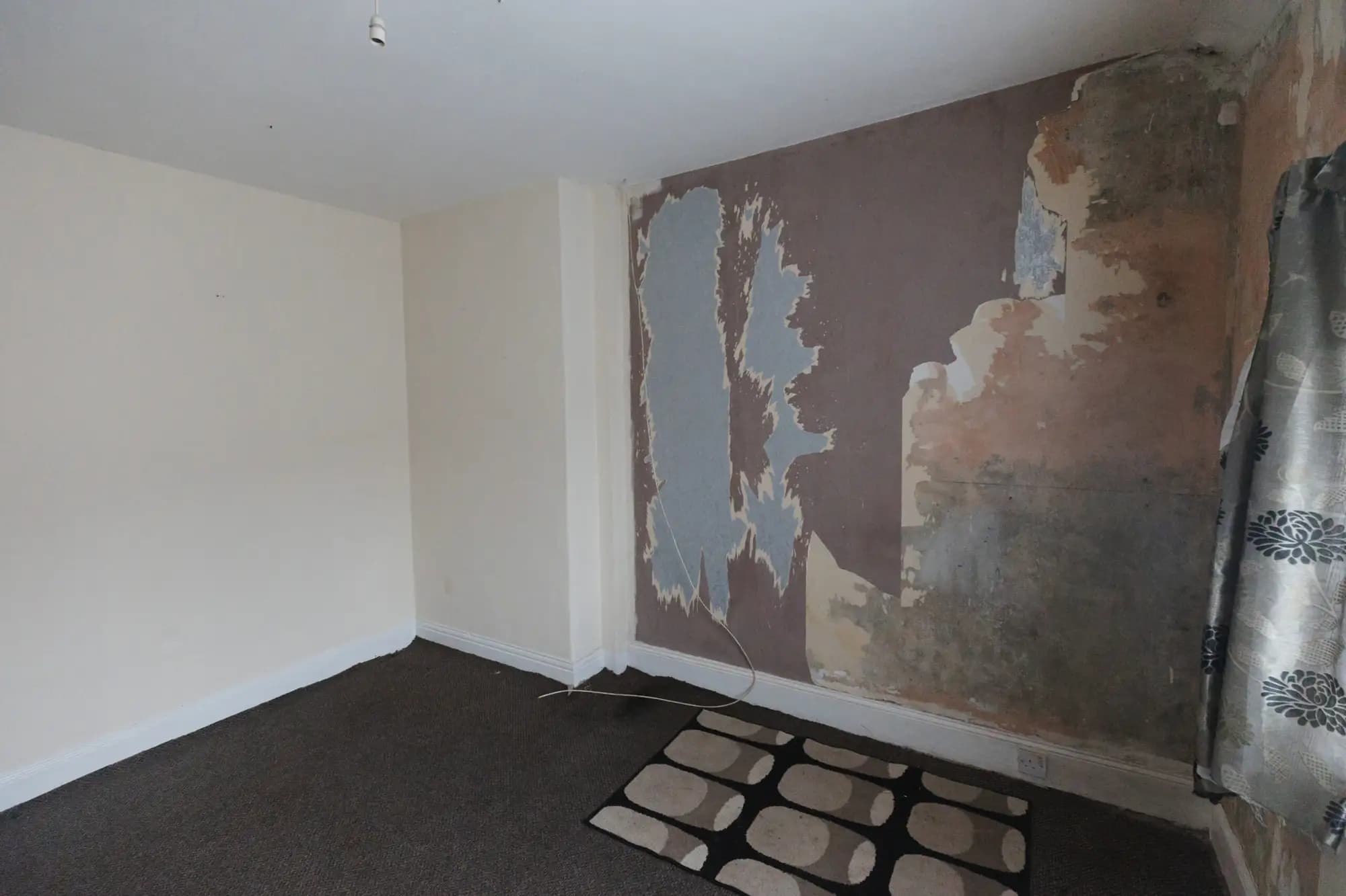 property photo 16 of 17