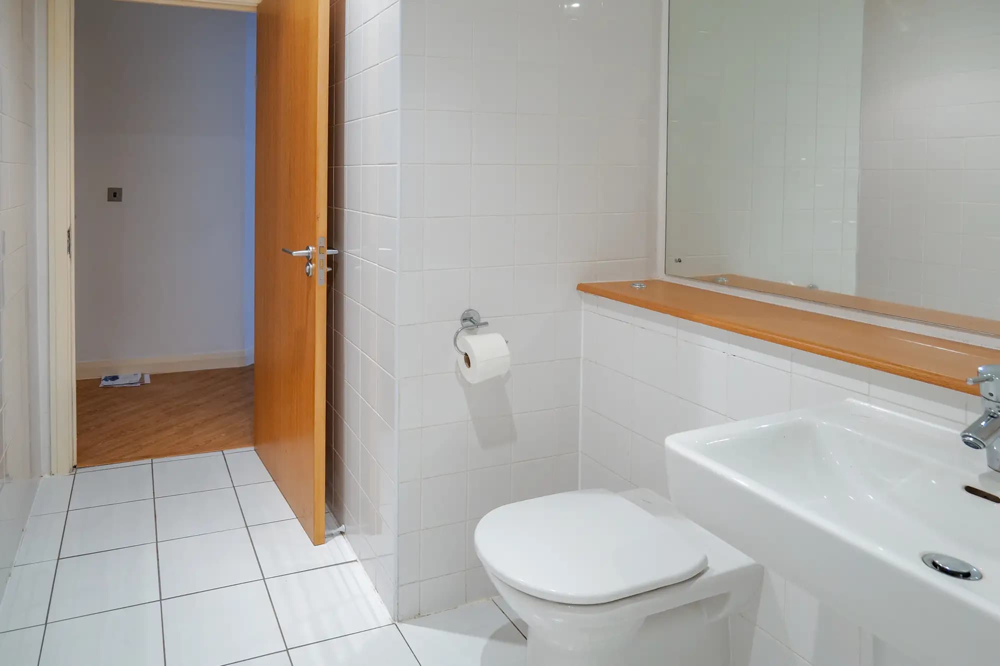 property photo 5 of 13