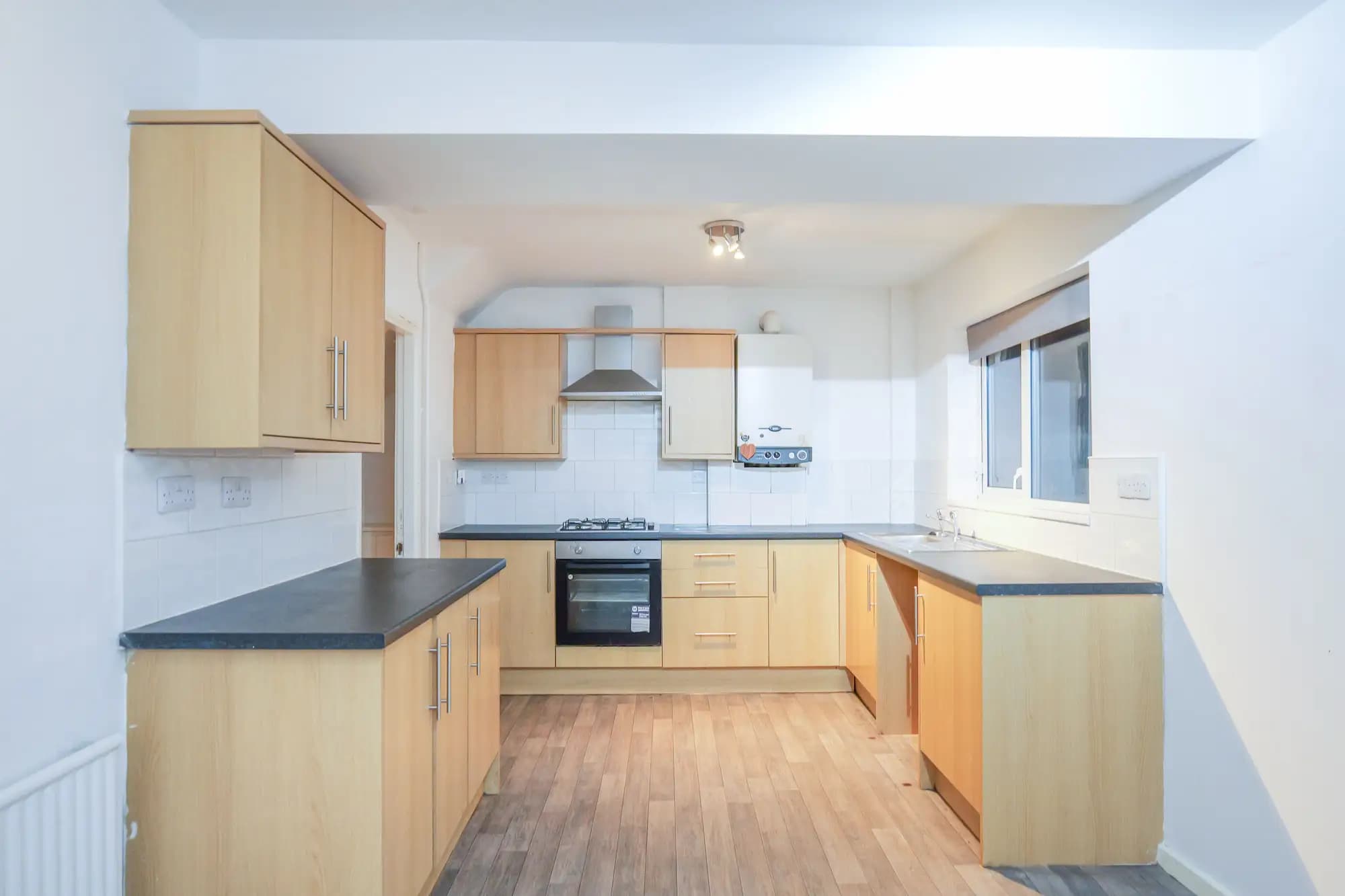 property photo 4 of 20