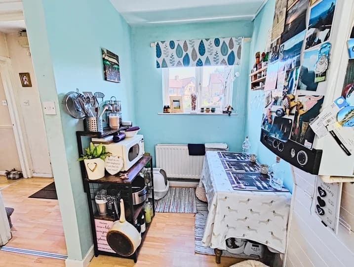 property photo 5 of 19