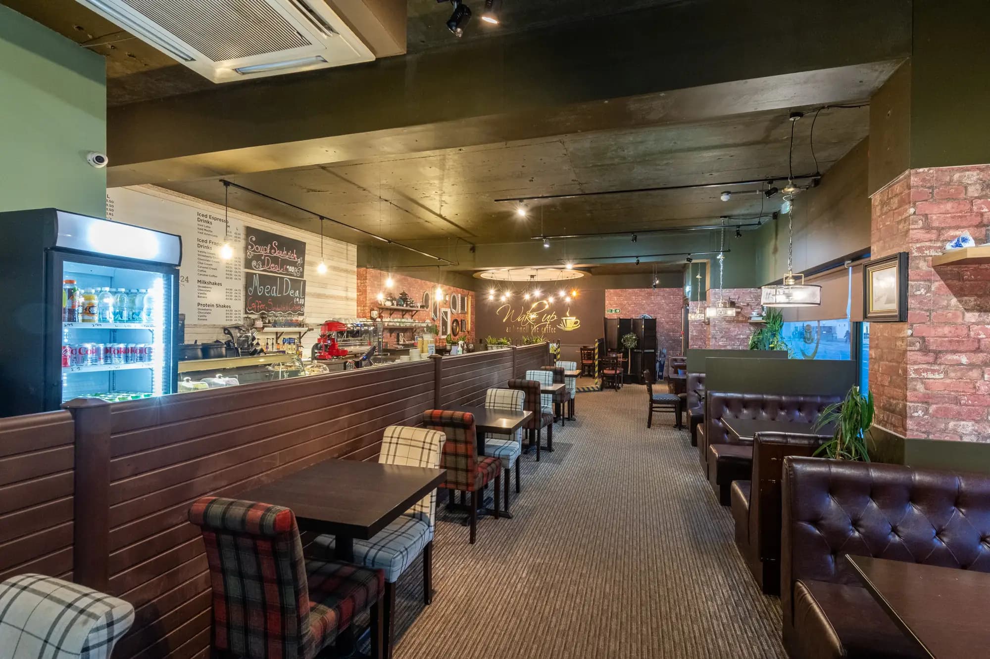 property photo 8 of 40