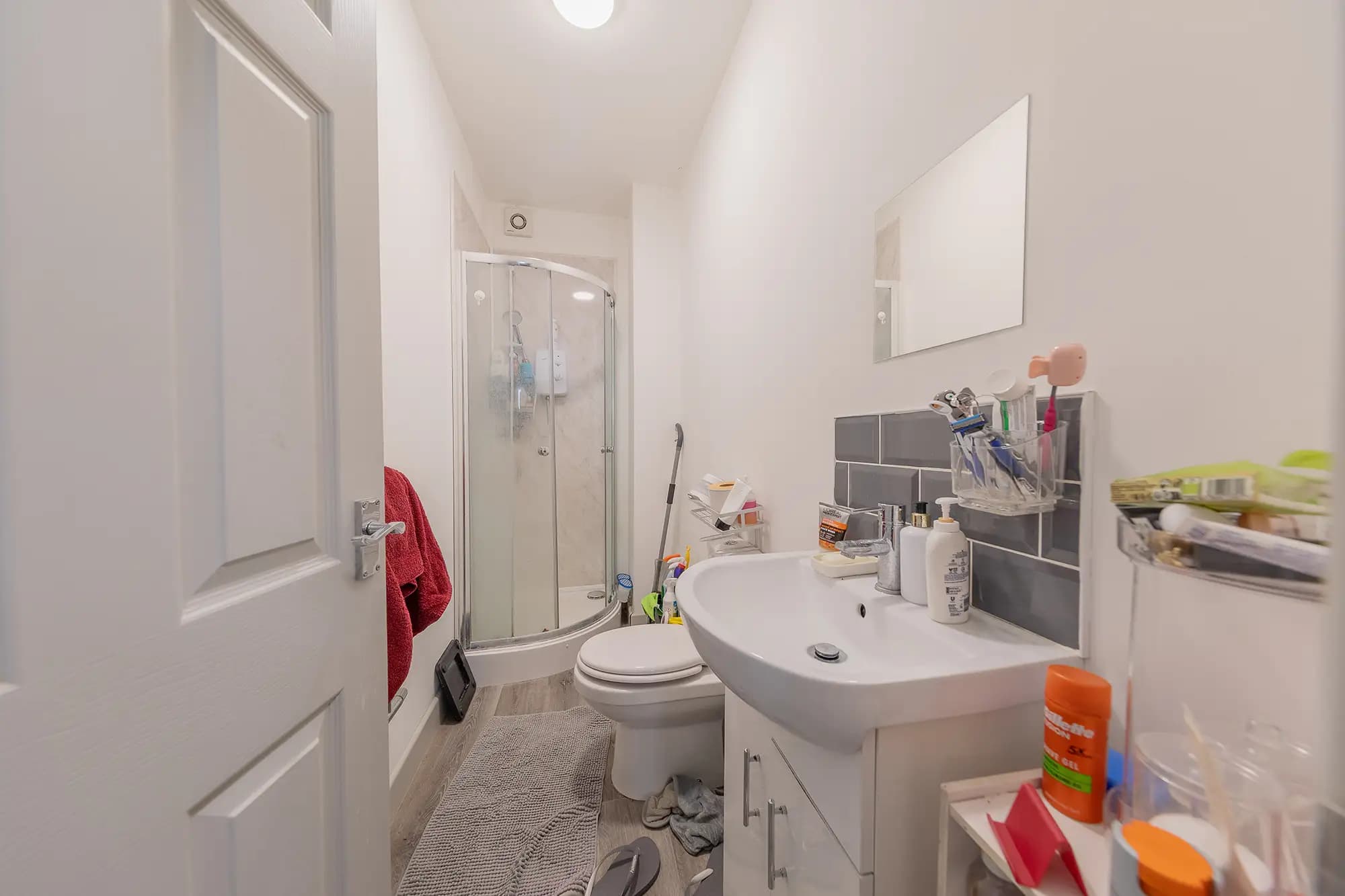 property photo 32 of 131