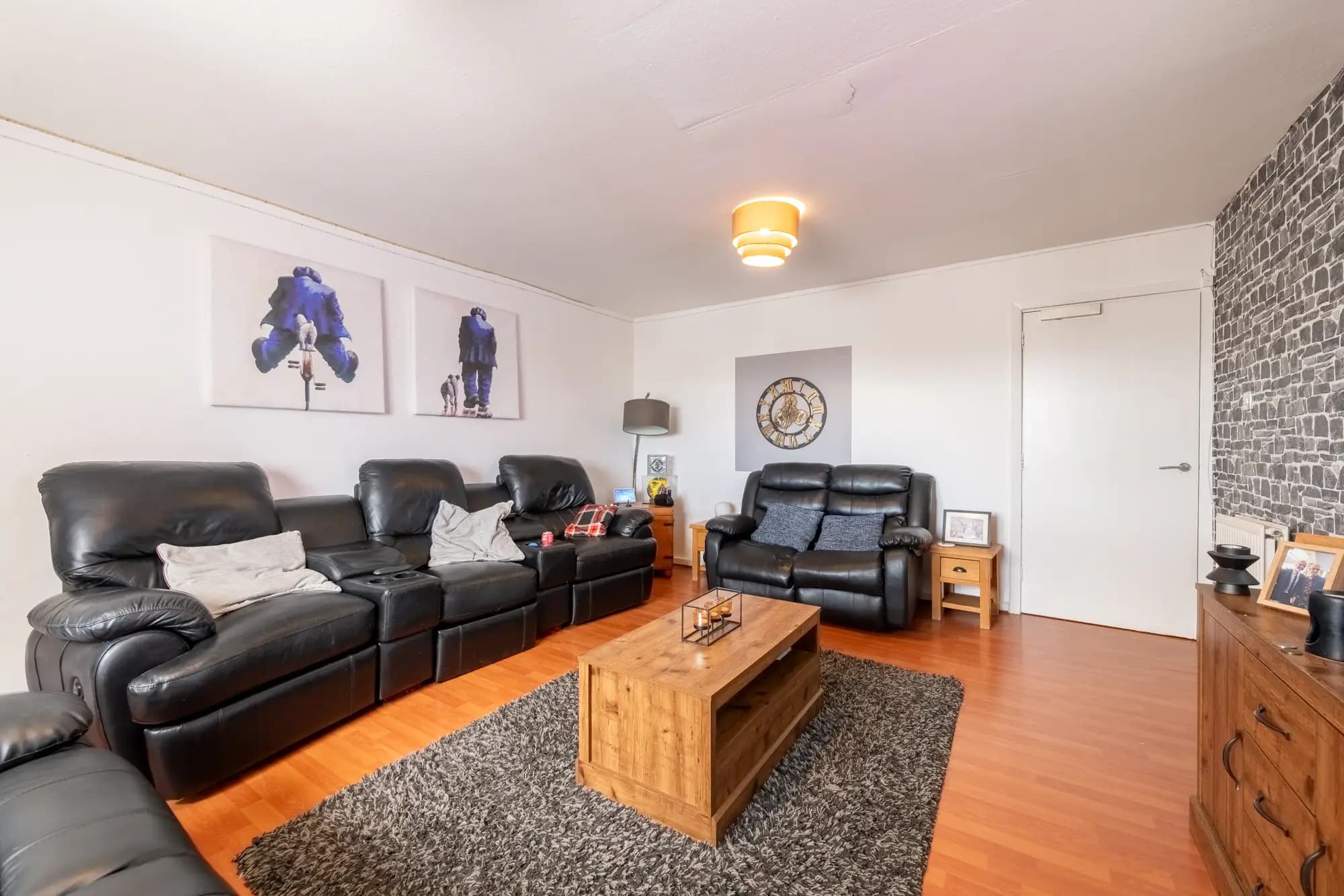 property photo 4 of 37