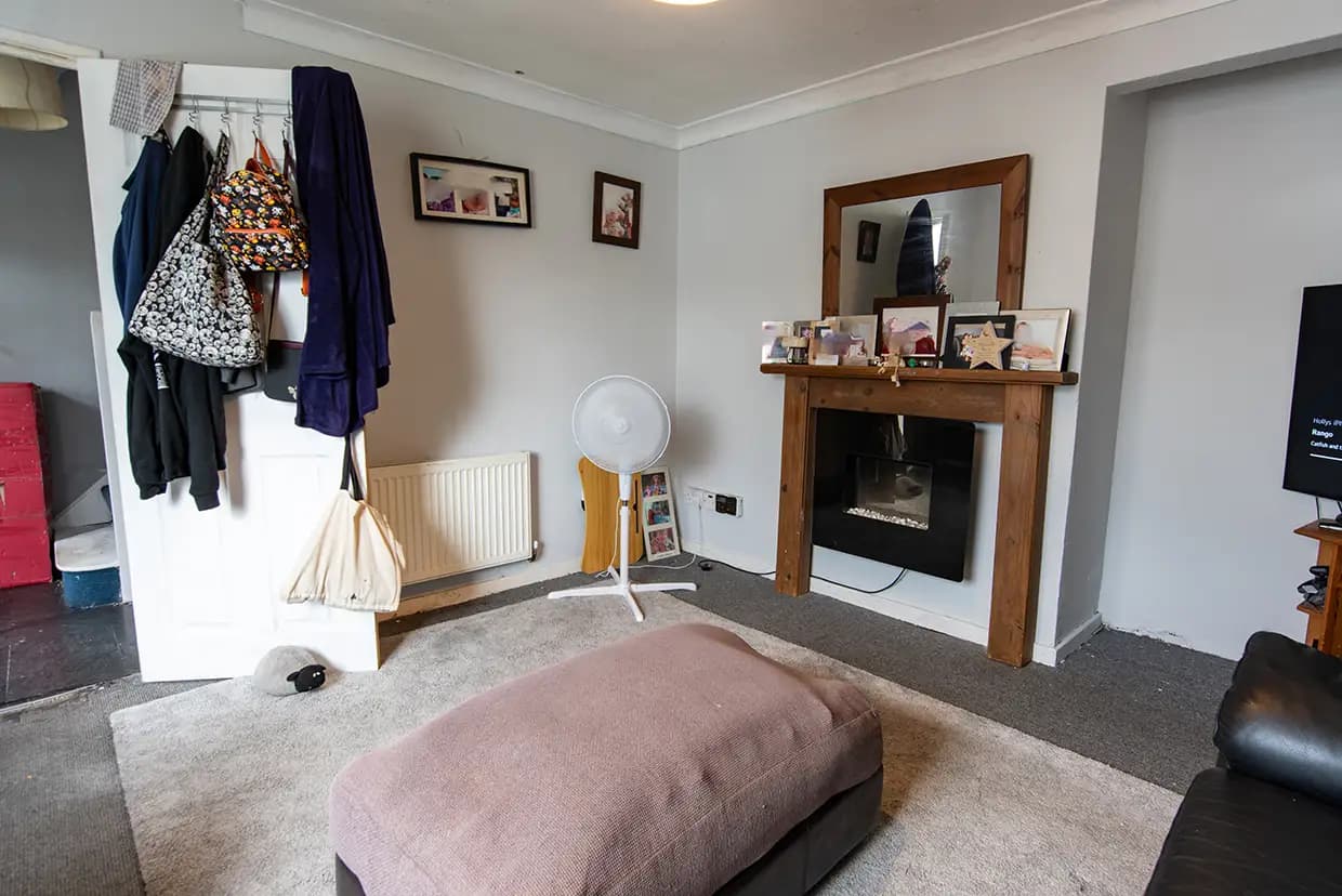 property photo 3 of 24