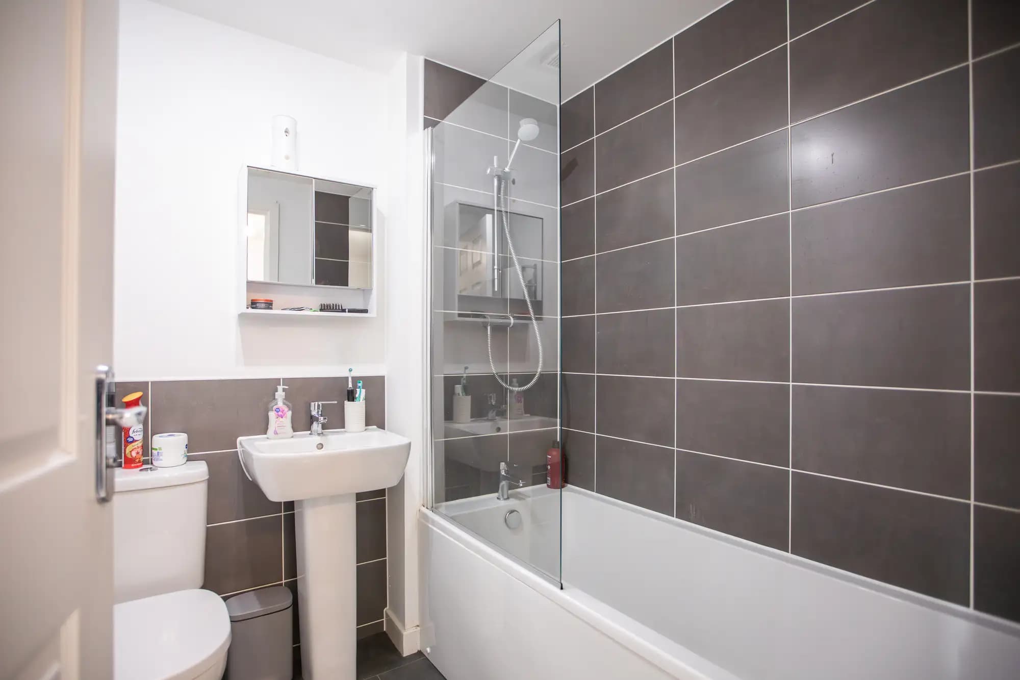 property photo 15 of 36