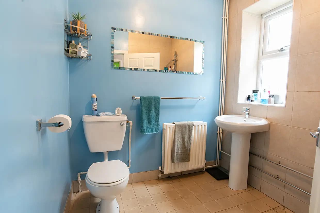 property photo 12 of 15
