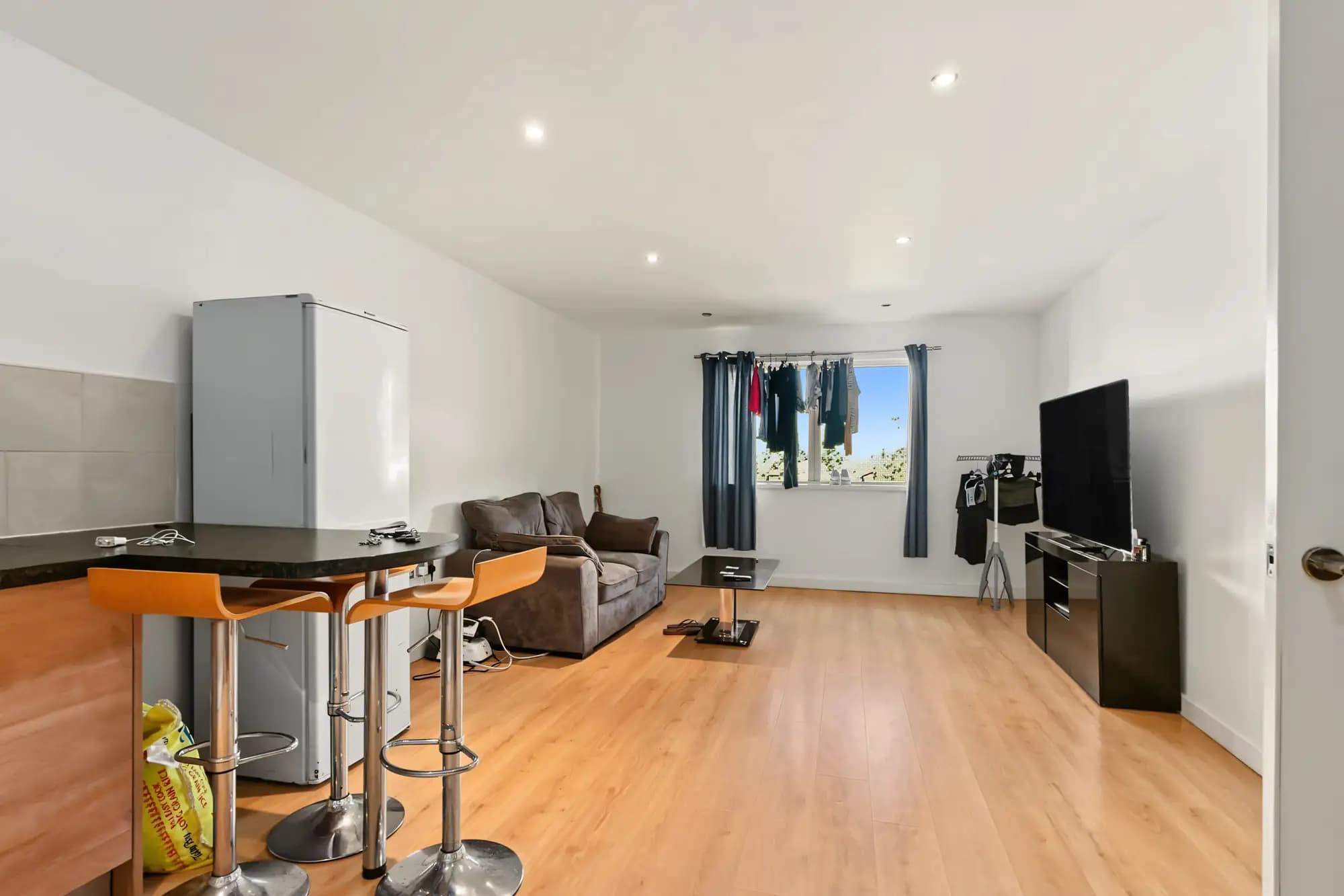 property photo 4 of 13