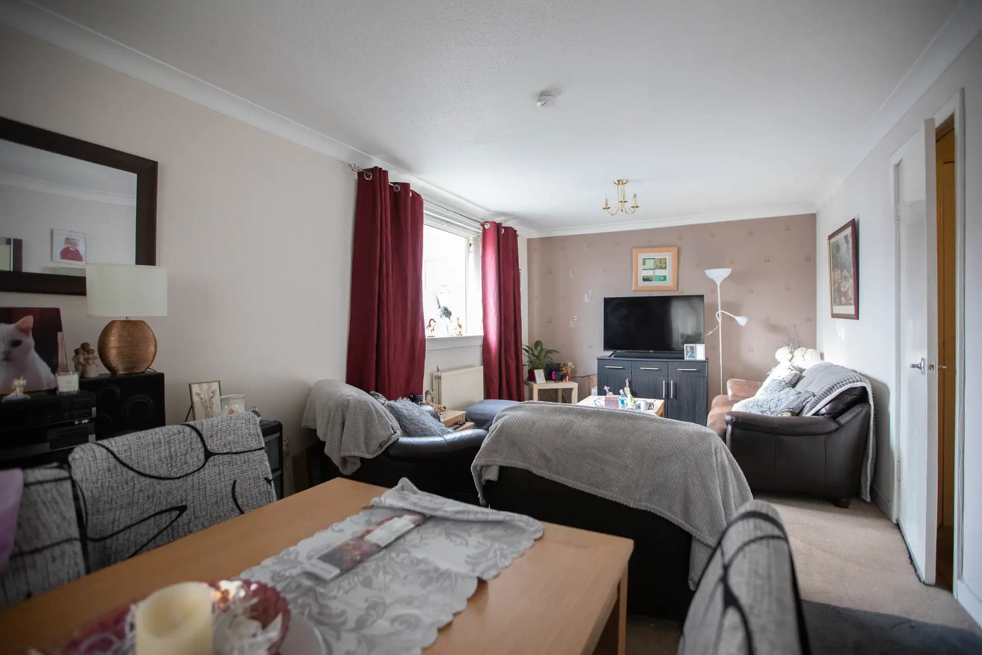 property photo 6 of 33