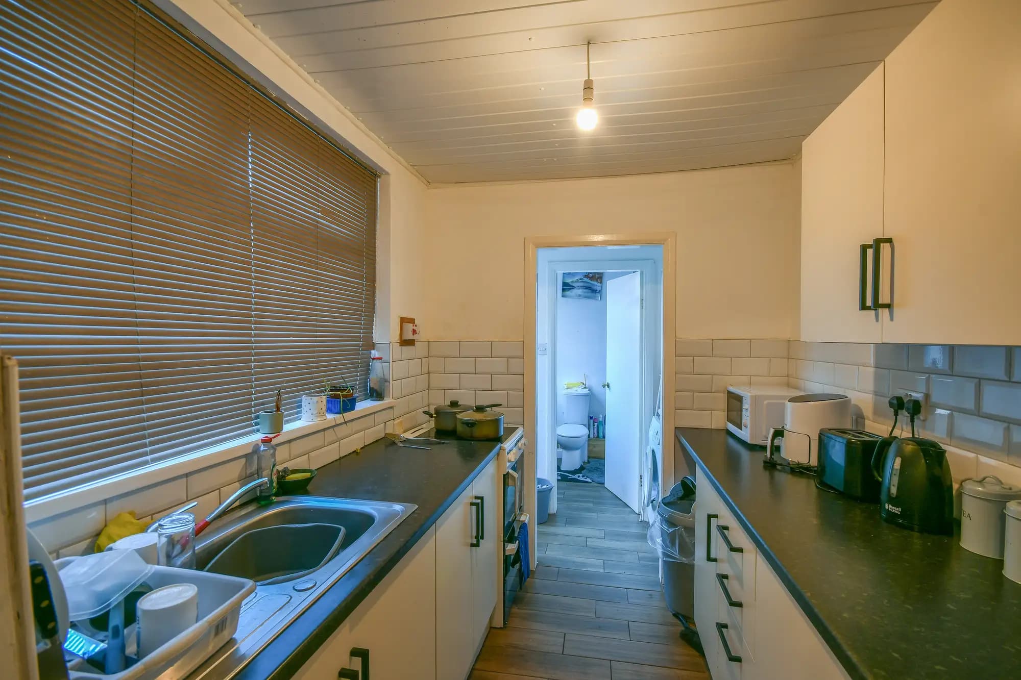 property photo 5 of 16