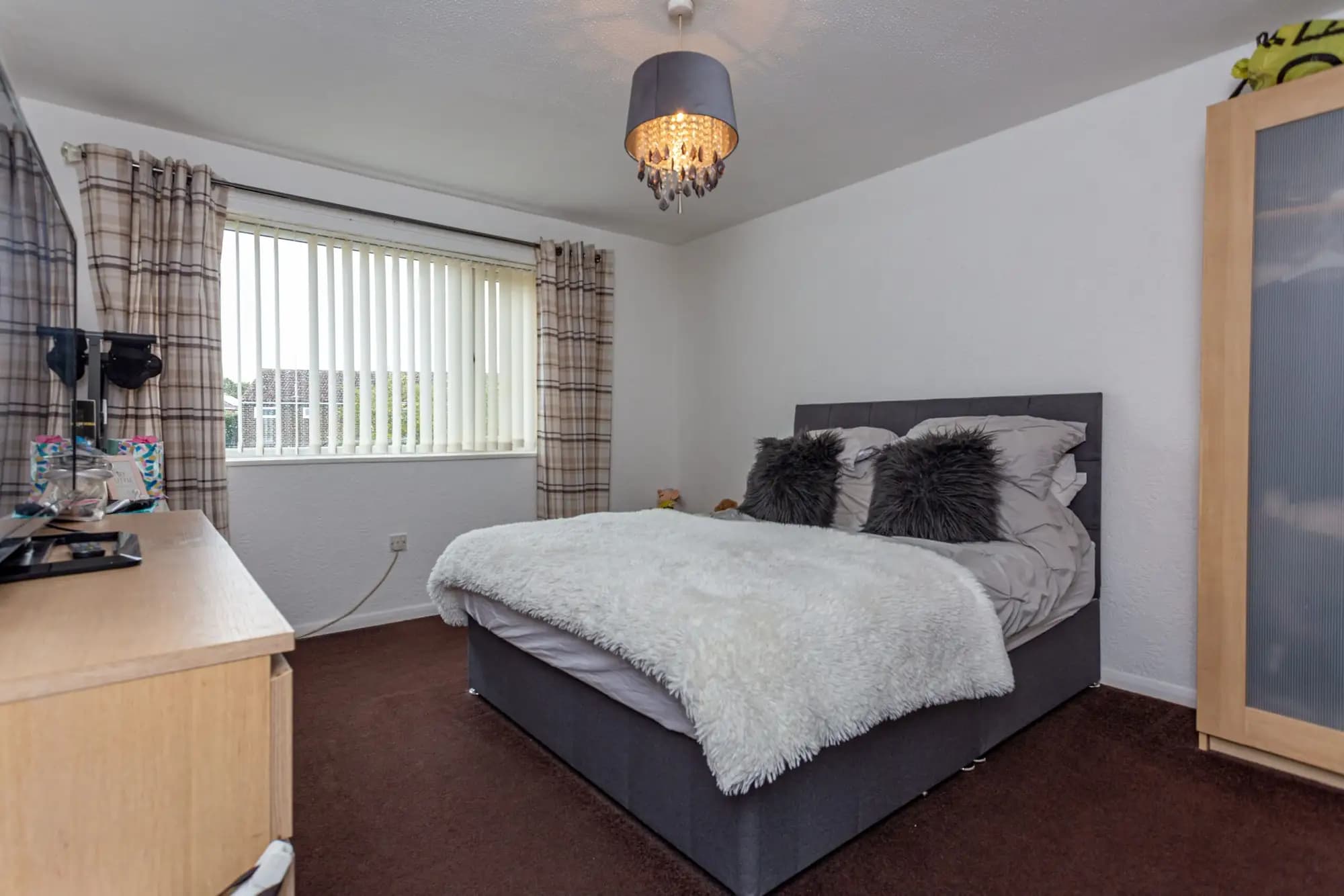property photo 12 of 19