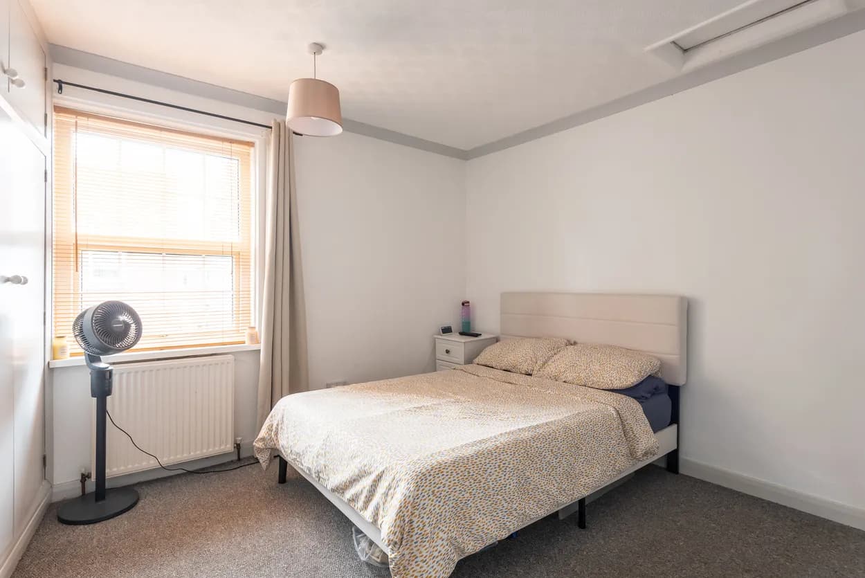 property photo 16 of 30