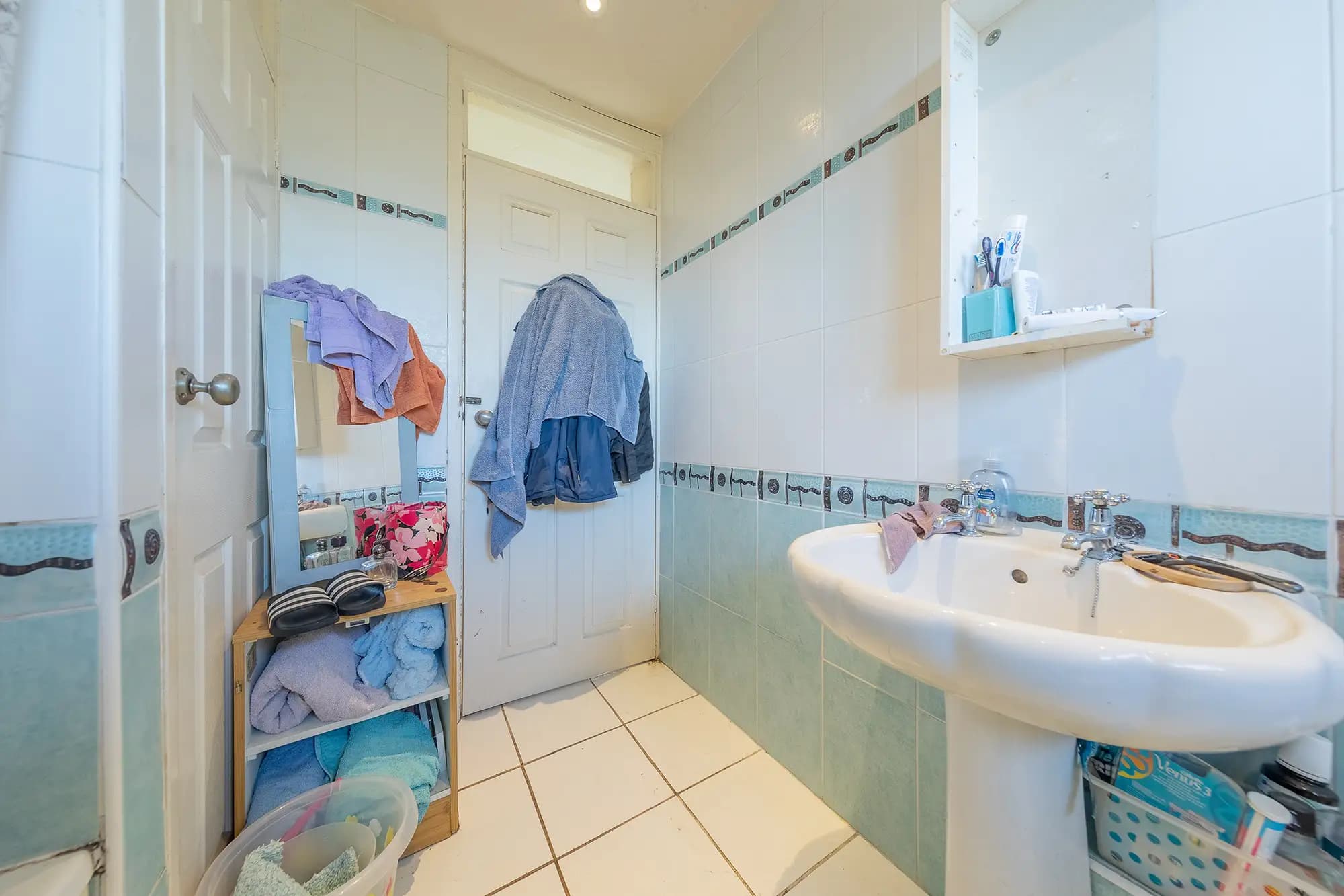 property photo 9 of 16