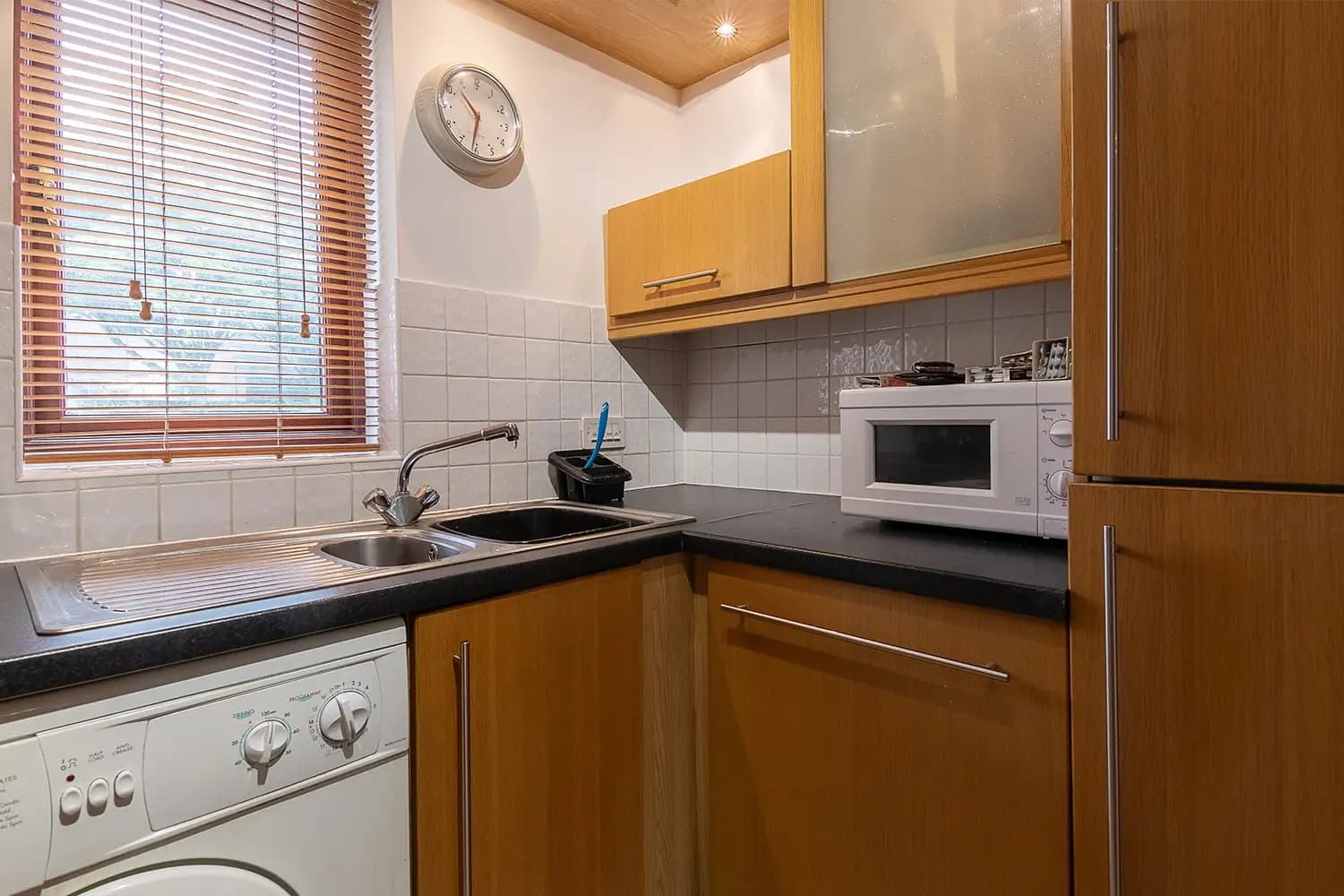 property photo 6 of 17