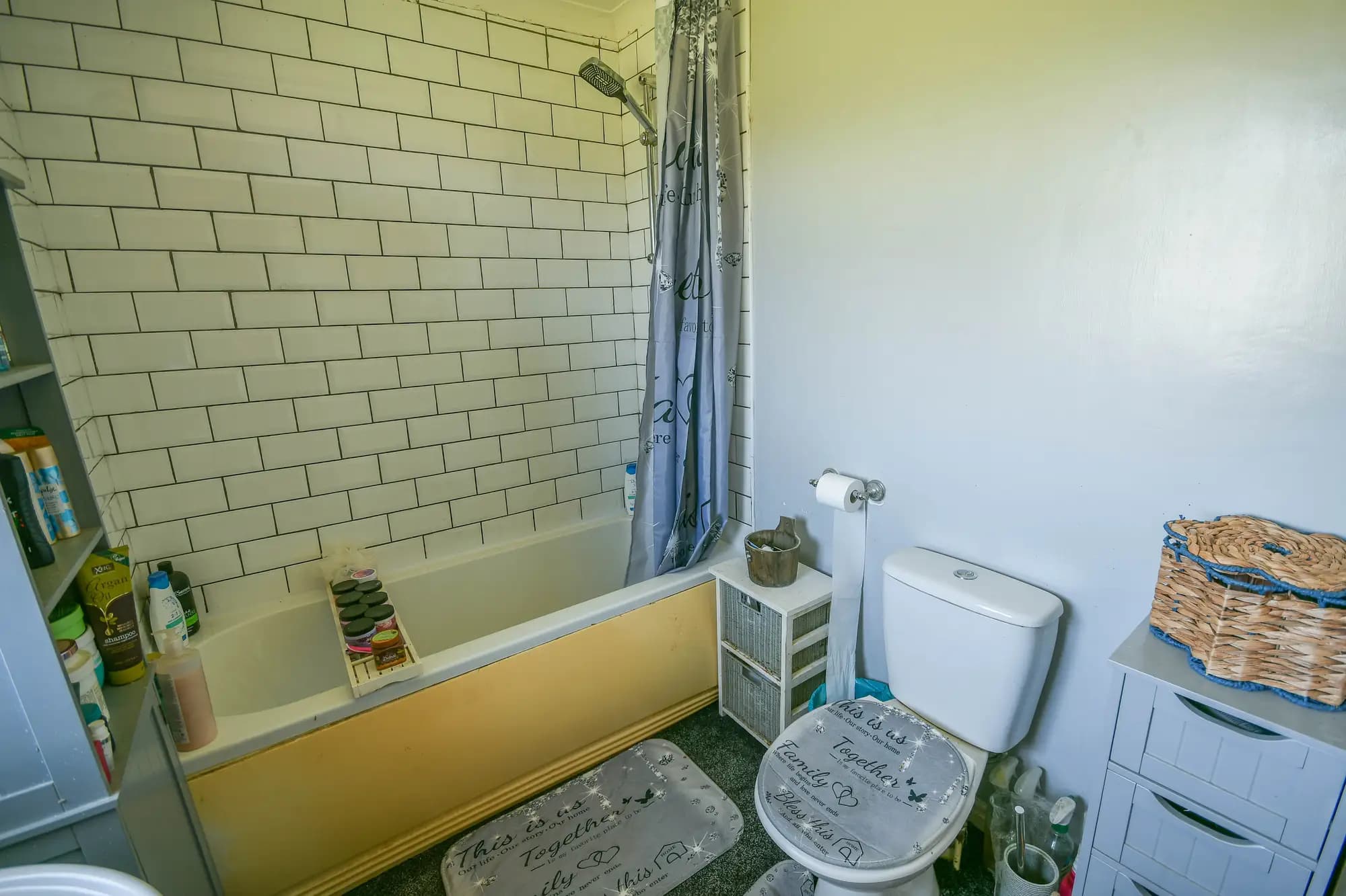 property photo 9 of 16