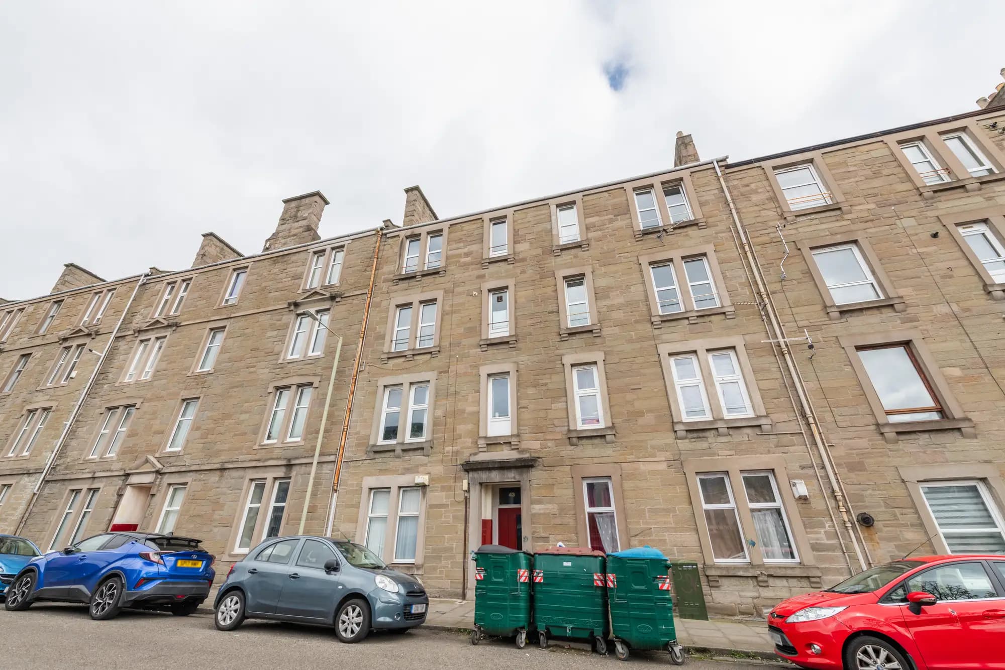 property photo 1 of 25